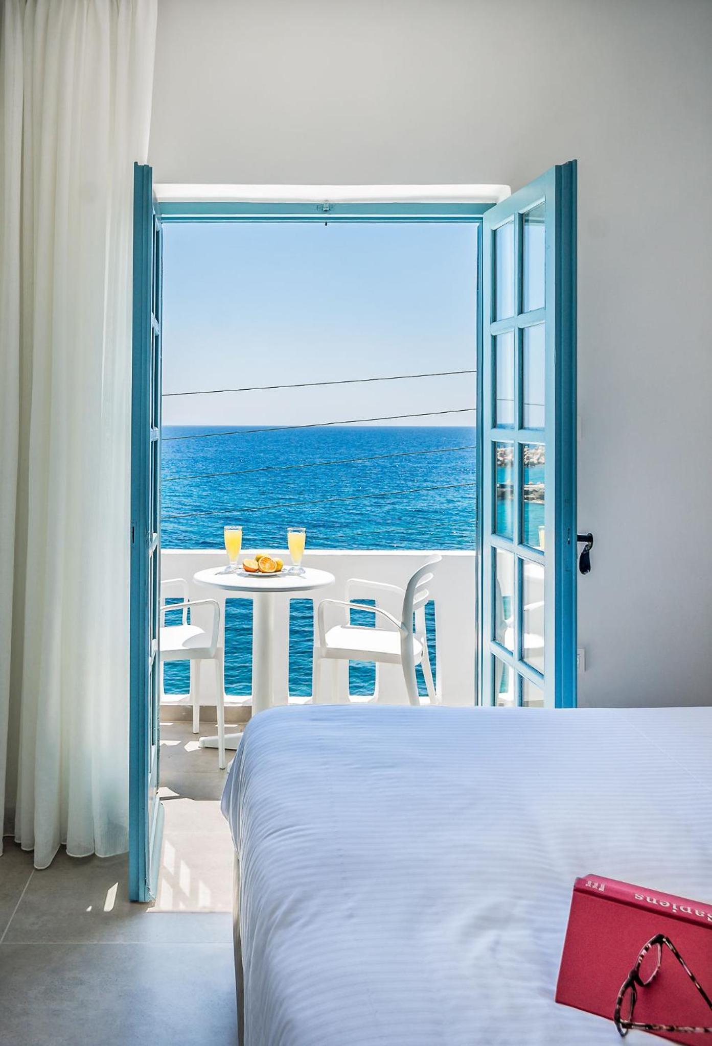 Junior Suite with Sea View - Photo 25