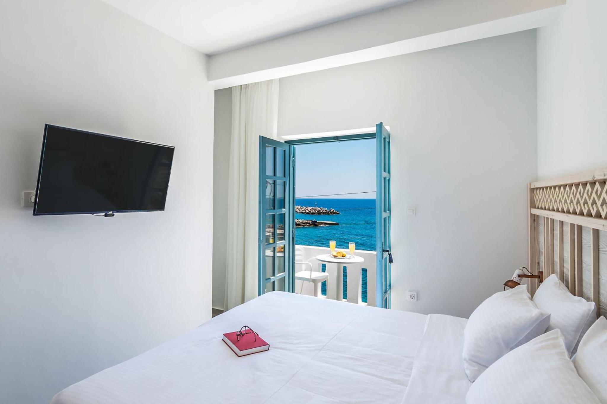 Junior Suite with Sea View - Photo 28