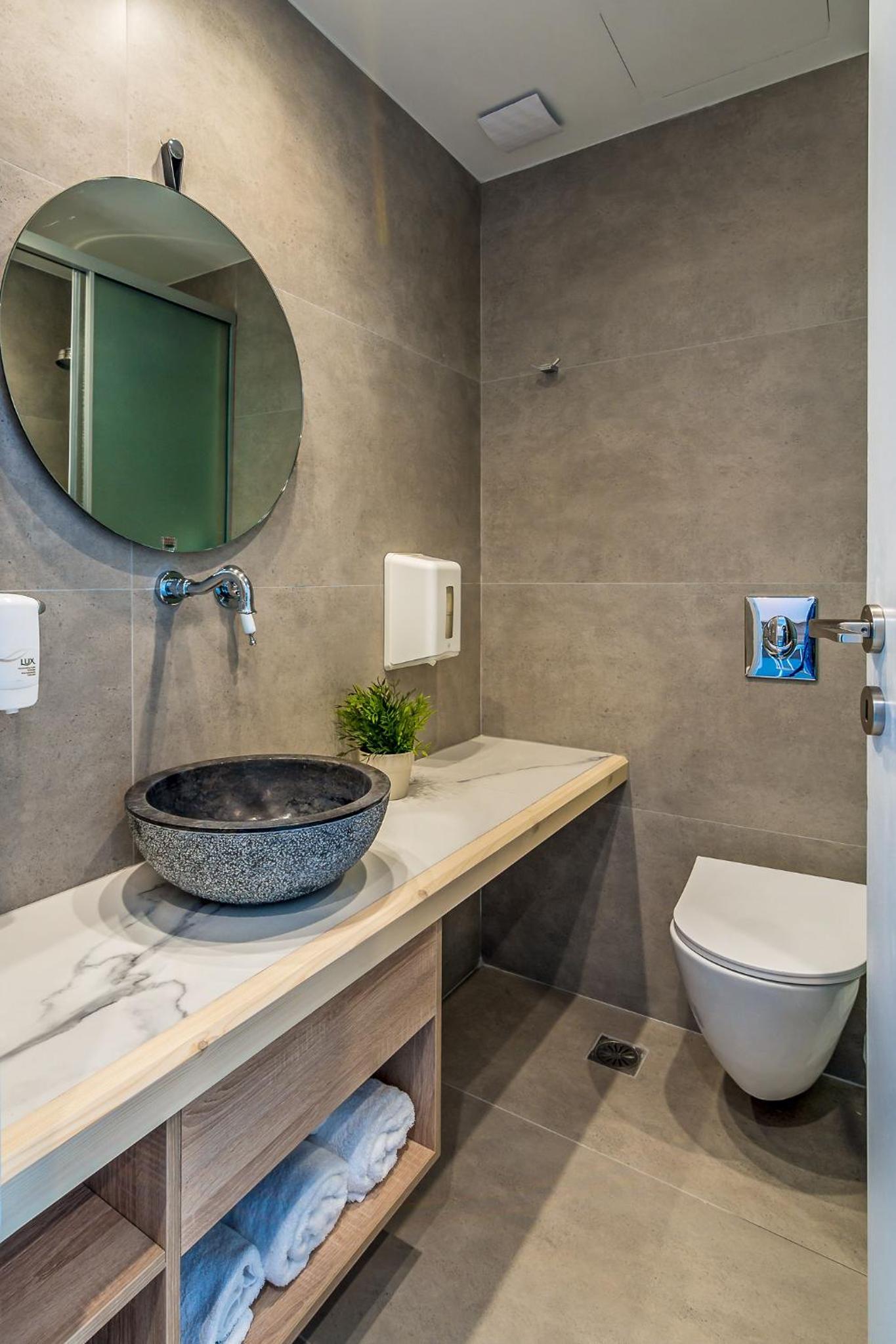 Double or Twin Room with Sea View photo 2