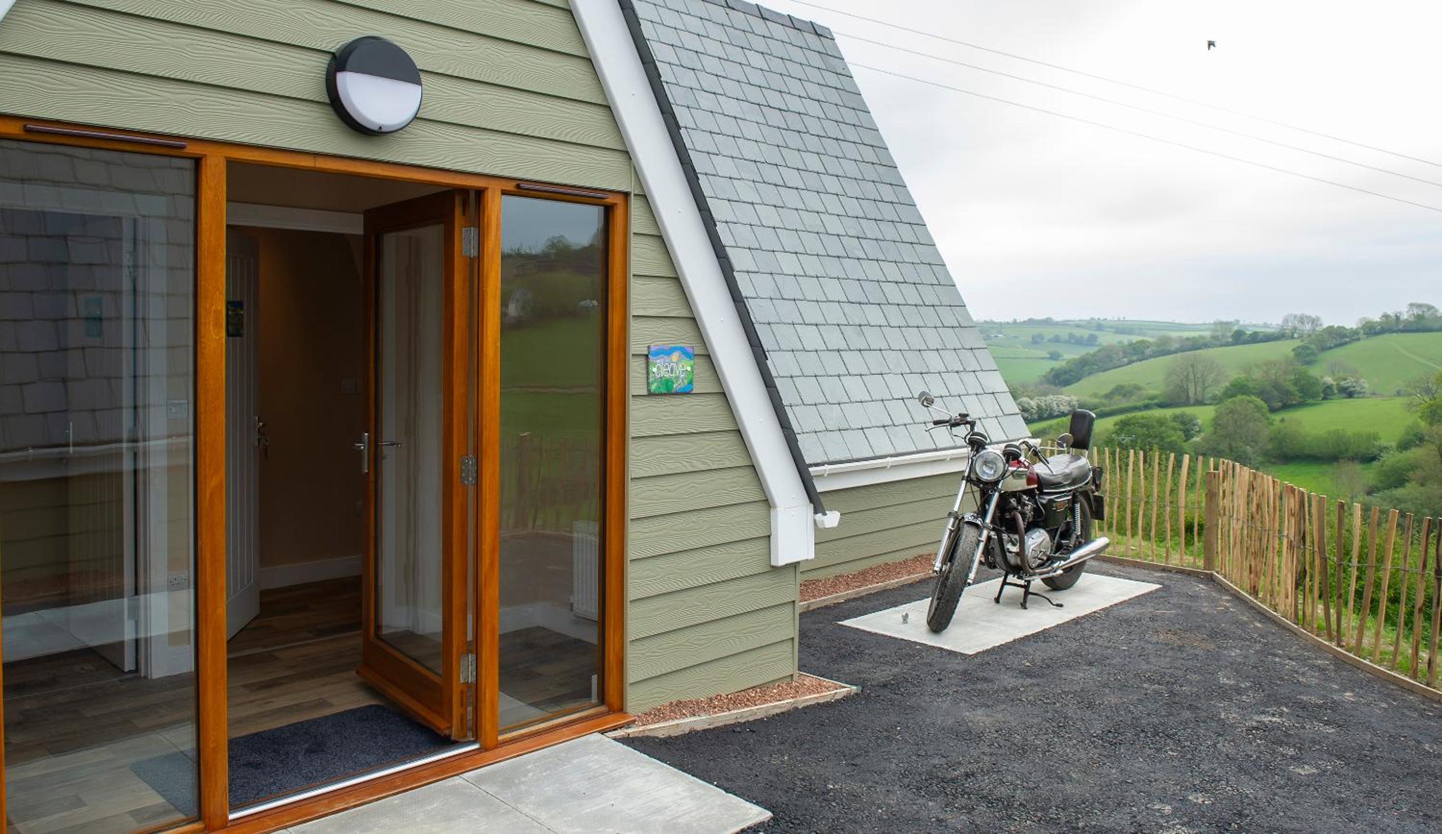 Double Lodge (Bluebell) with Garden View - Photo 5