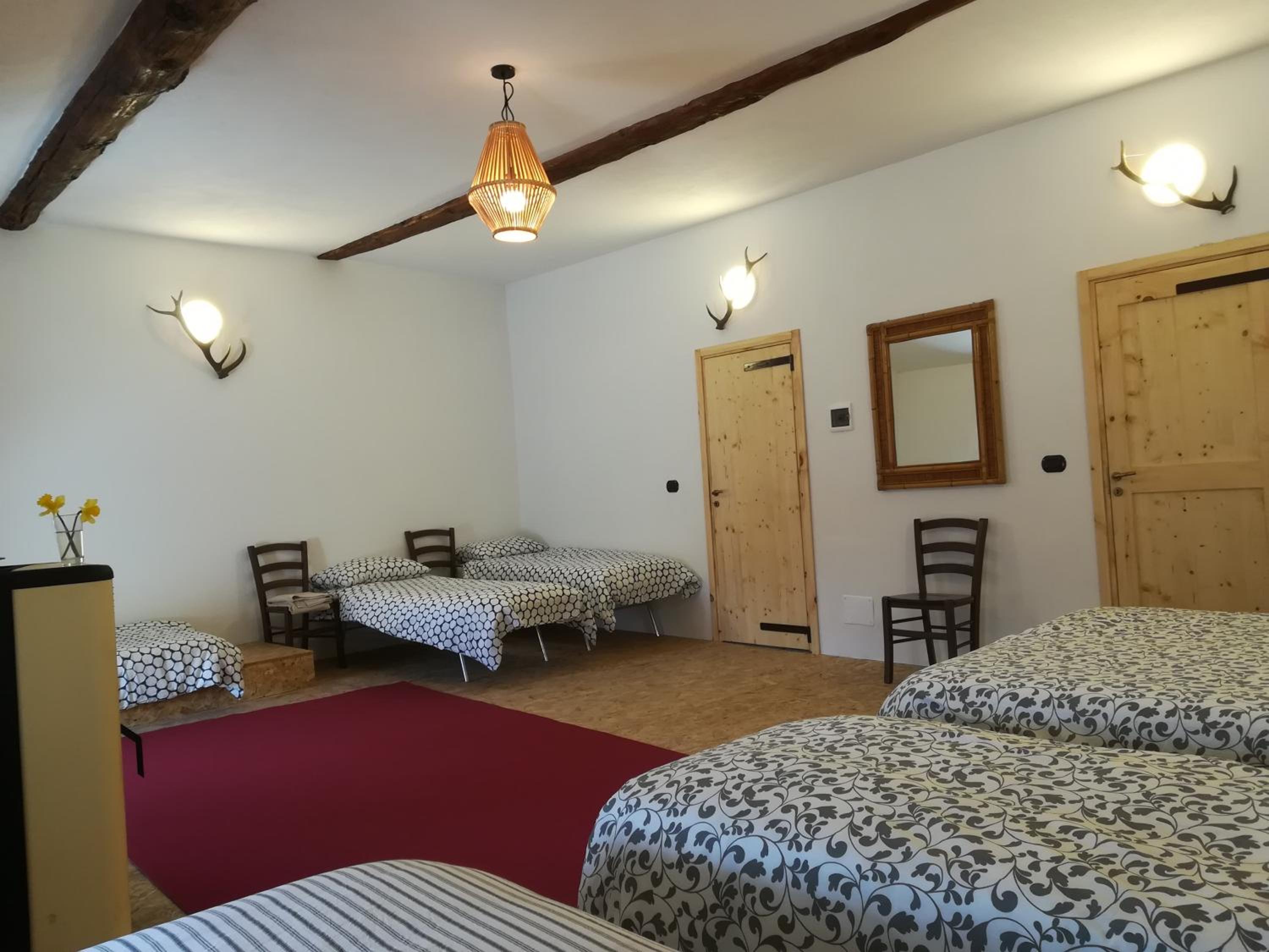 Family Room - Photo 10