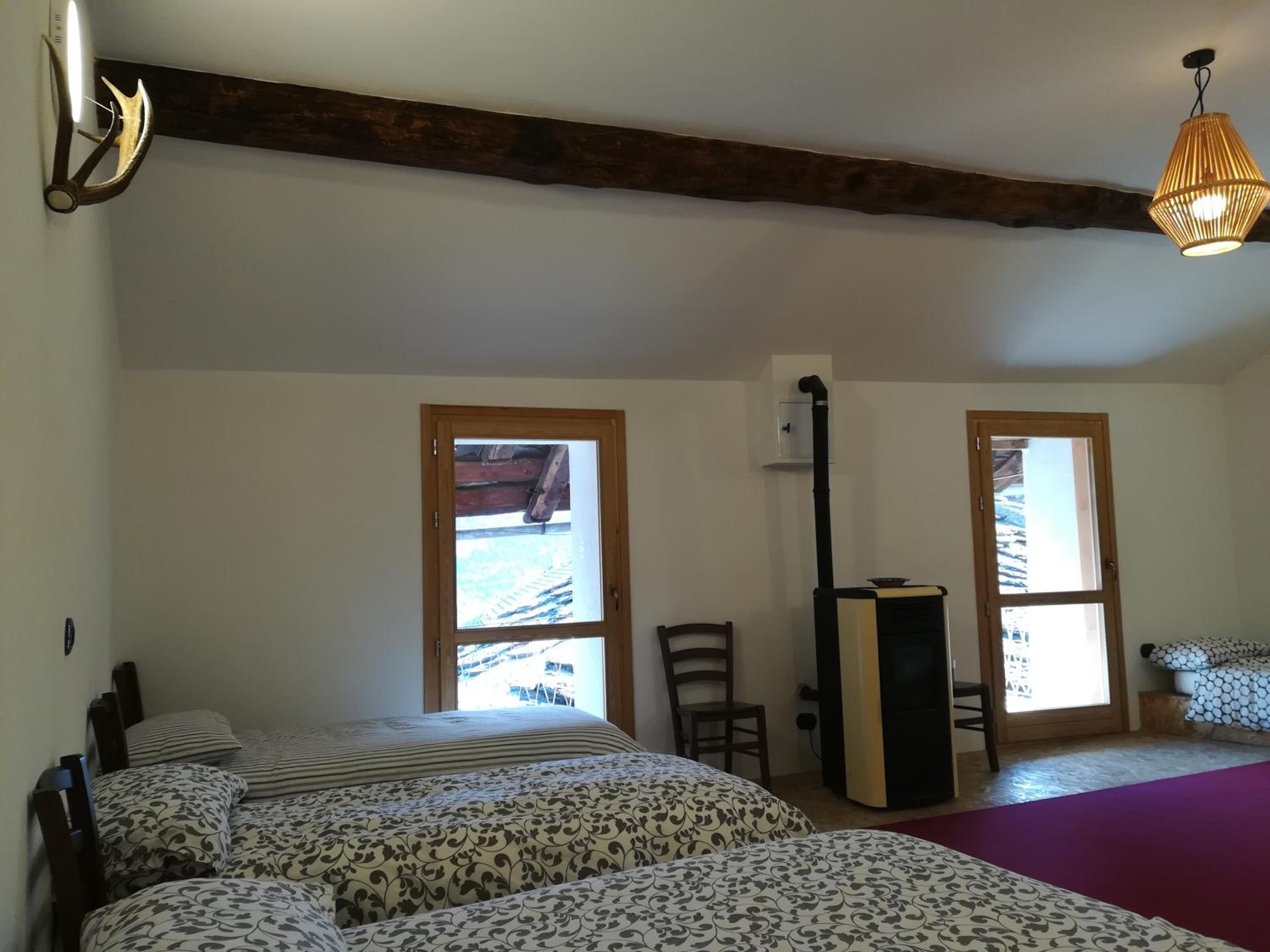 Family Room - Photo 11