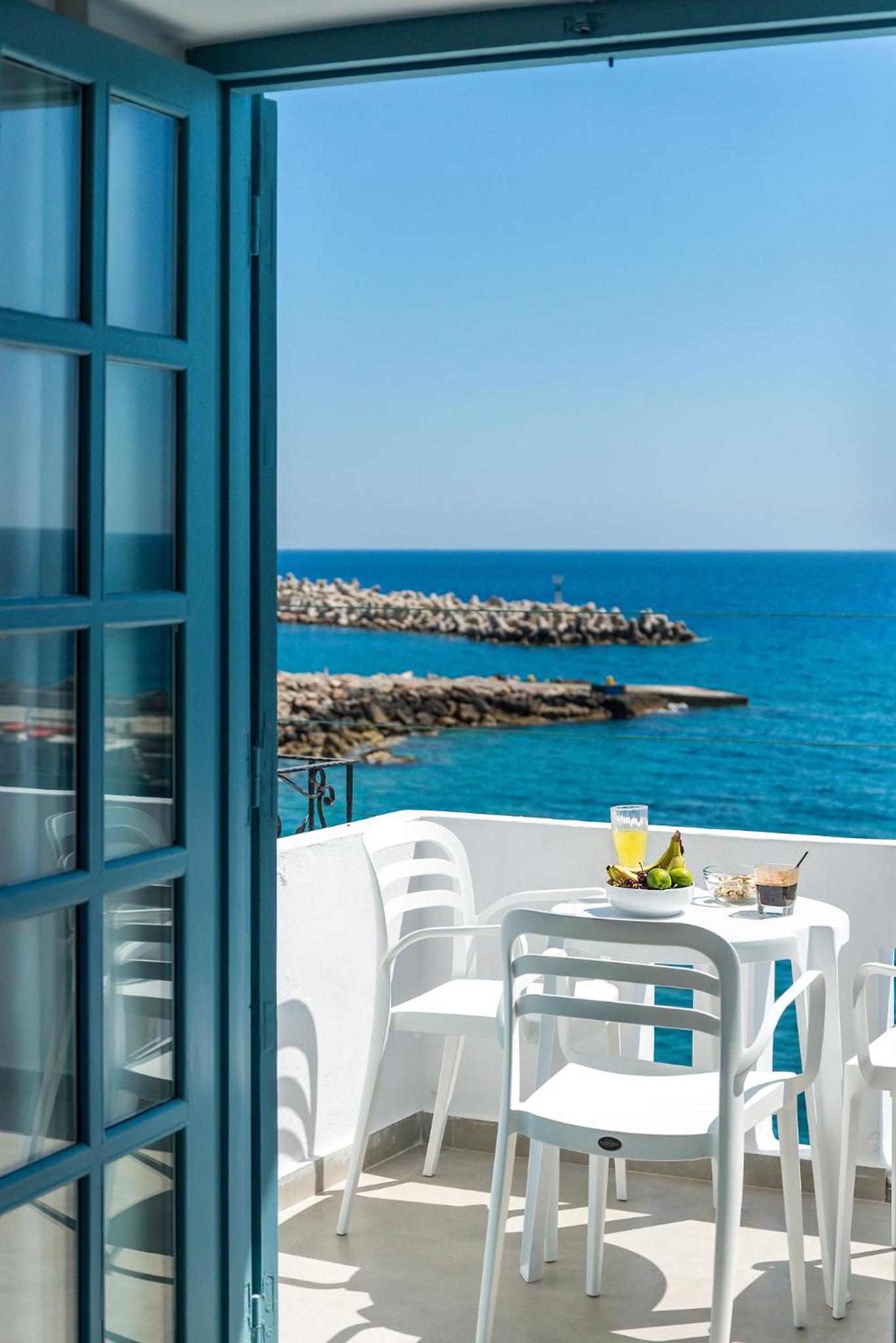 Junior Suite with Sea View - Photo 11