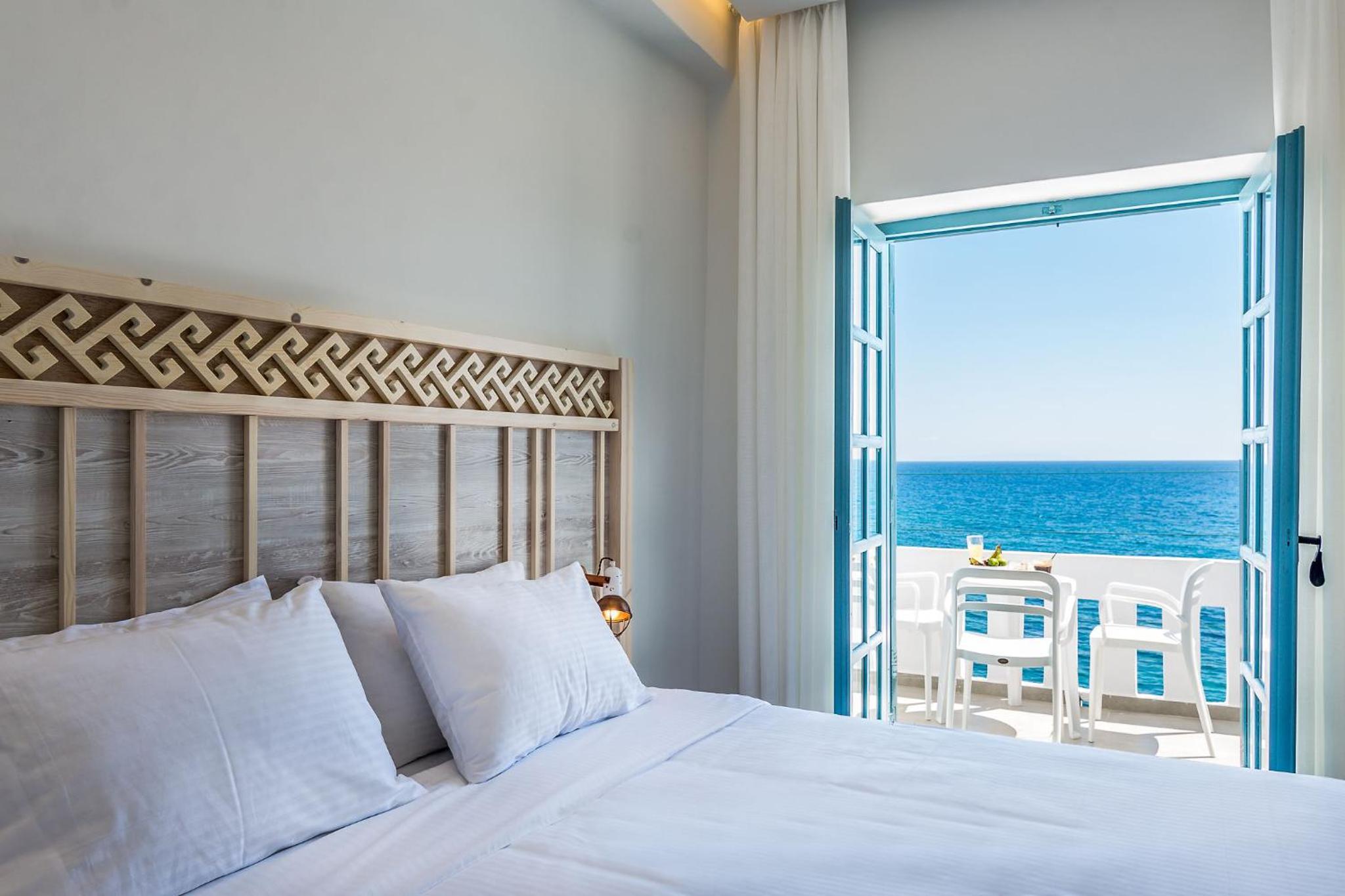 Junior Suite with Sea View - Photo 5
