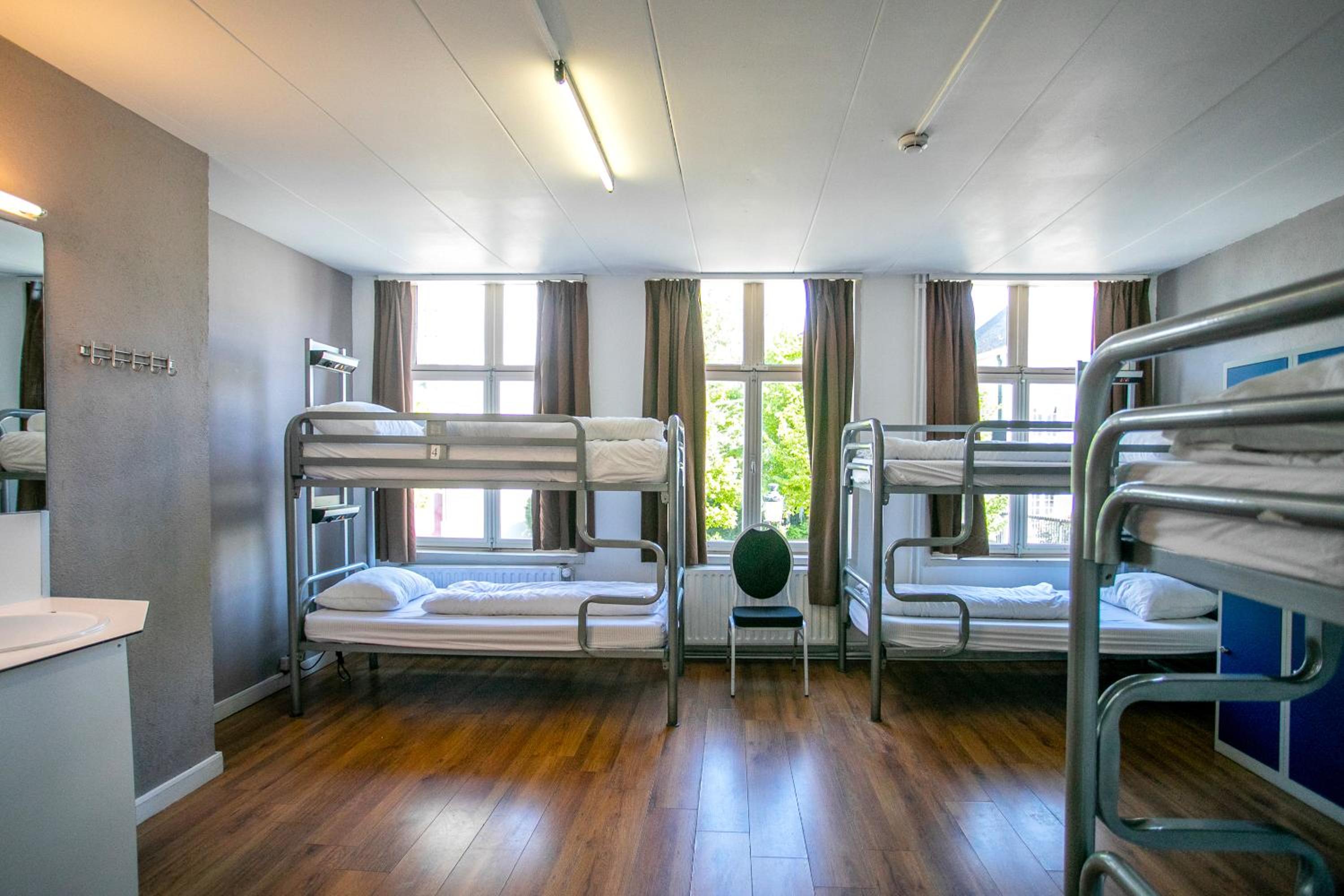 Bed in 8-Bed Mixed Dormitory Room