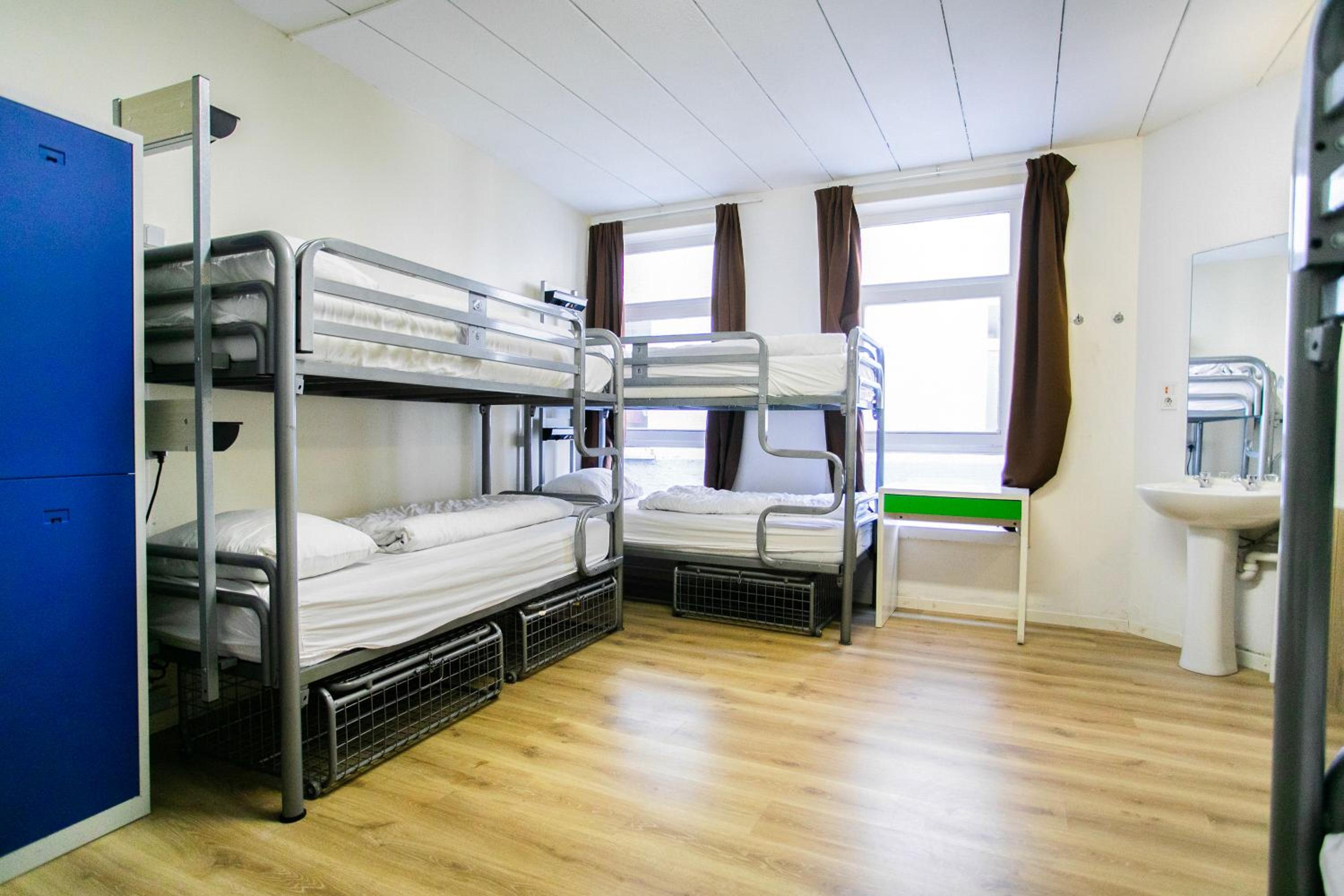 8-Bed Mixed Dormitory Room