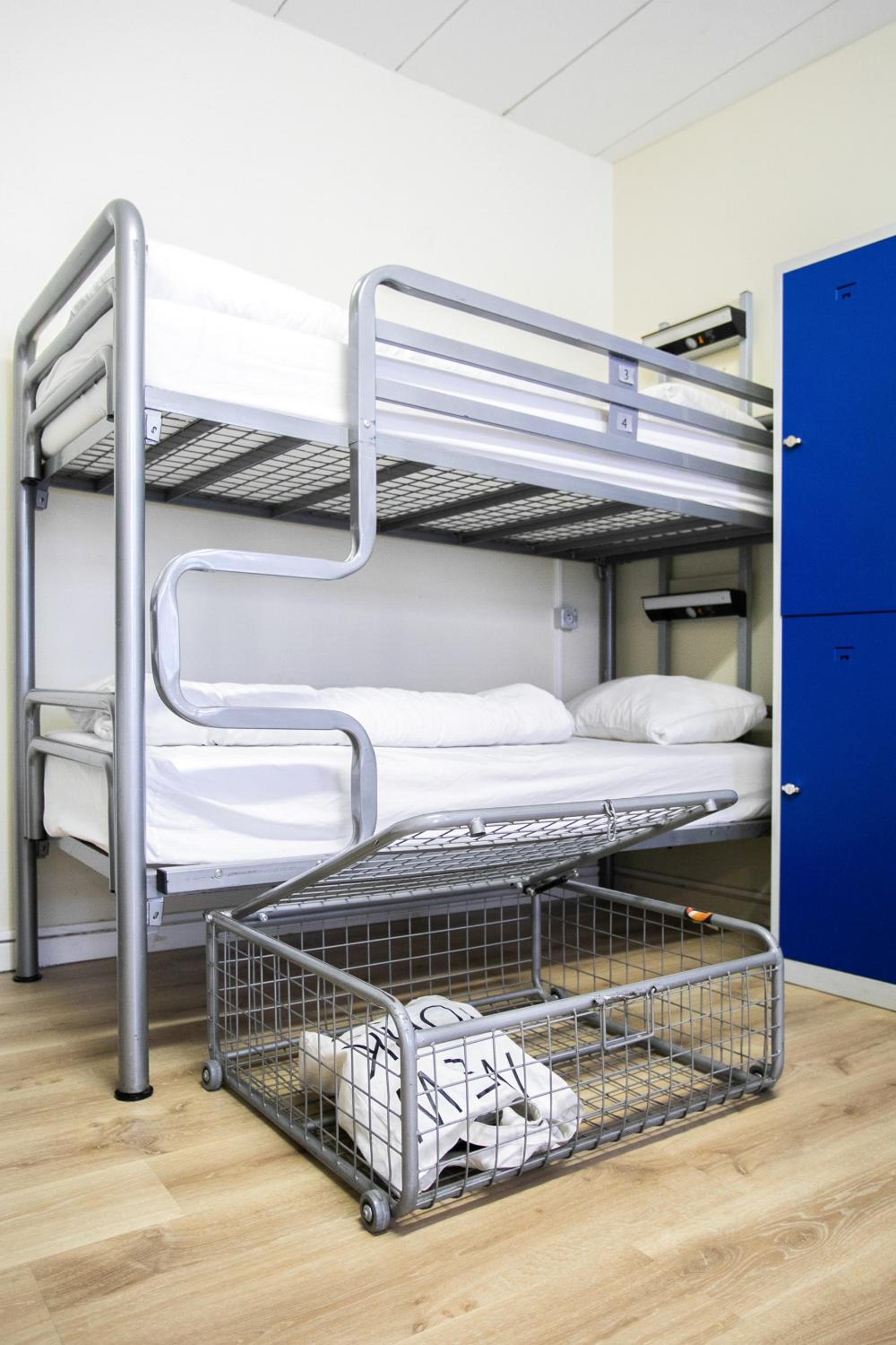 Bed in 12-Bed Mixed Dormitory Room, photo 7
