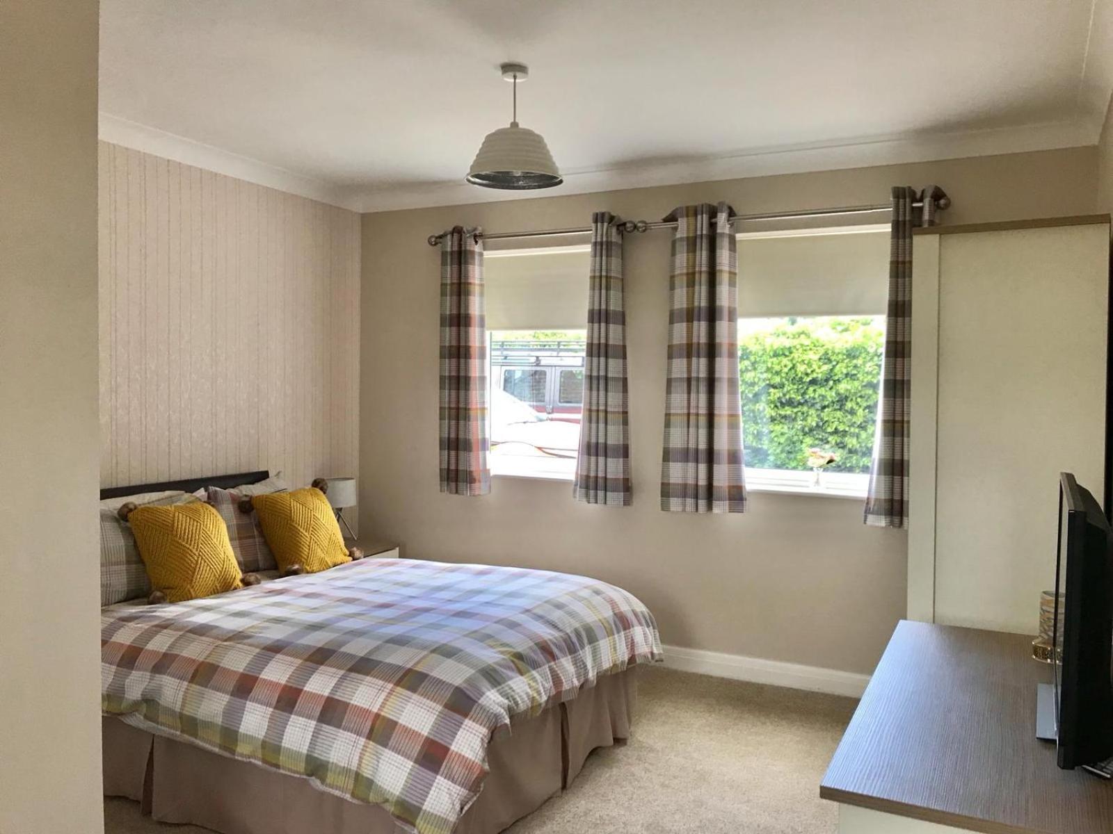 Standard Double Room (2 Adults) - Photo 2