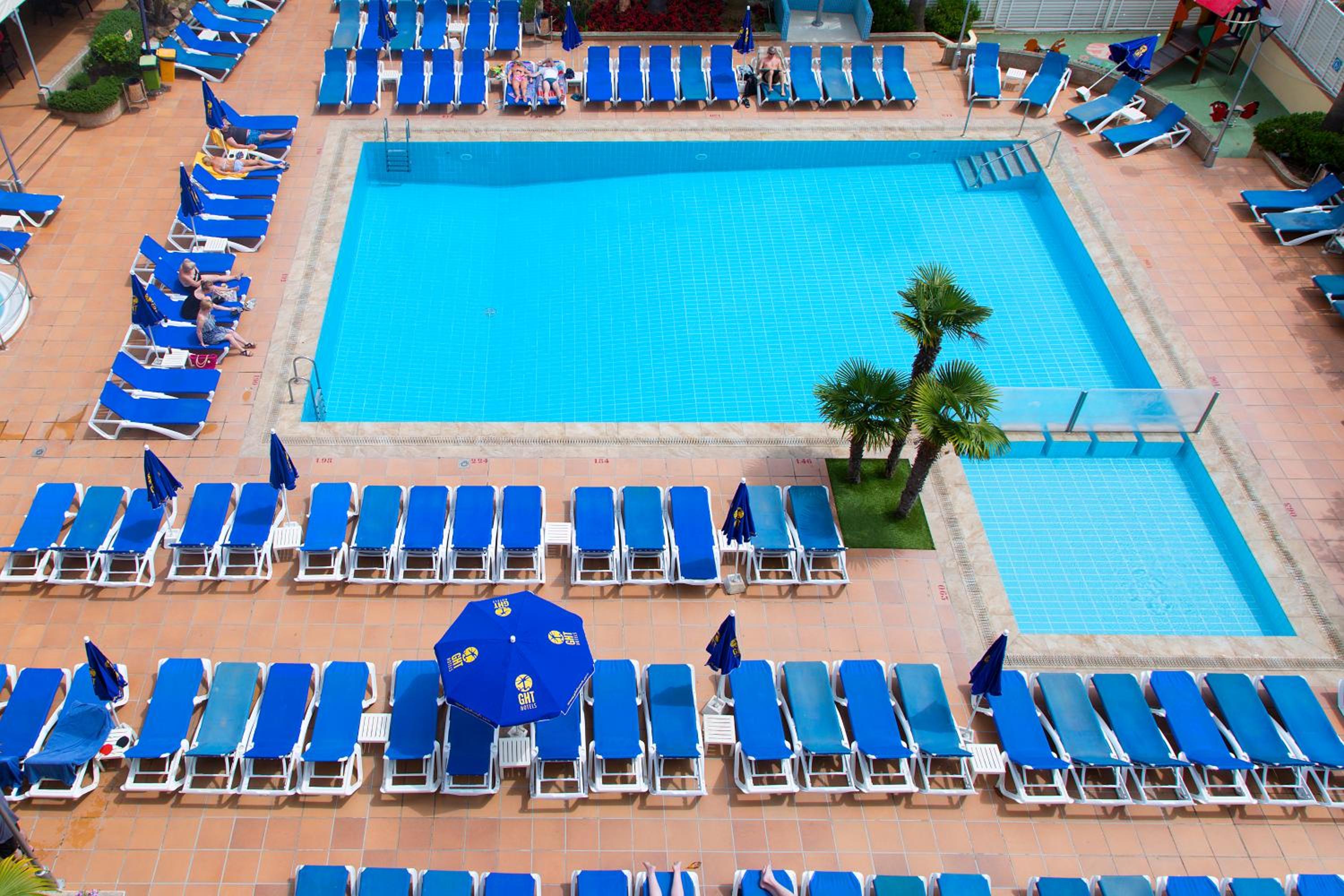 Triple Room with Pool View