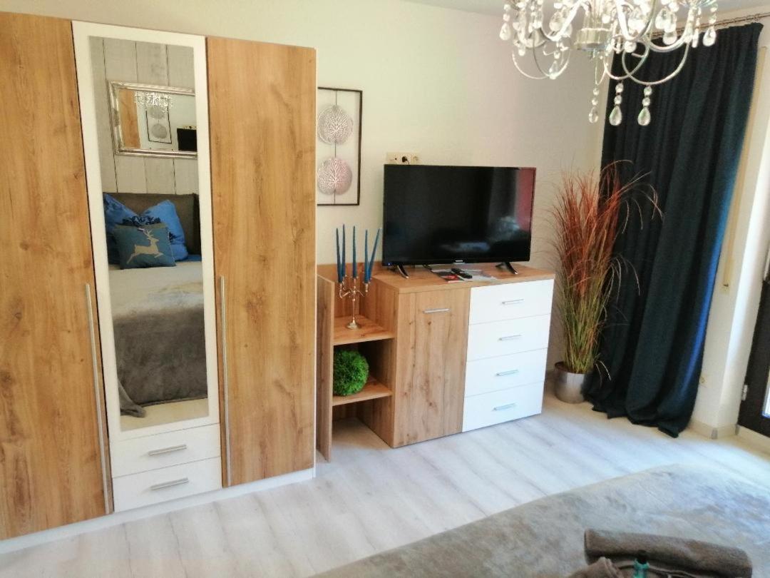 One-Bedroom Apartment - Photo 28