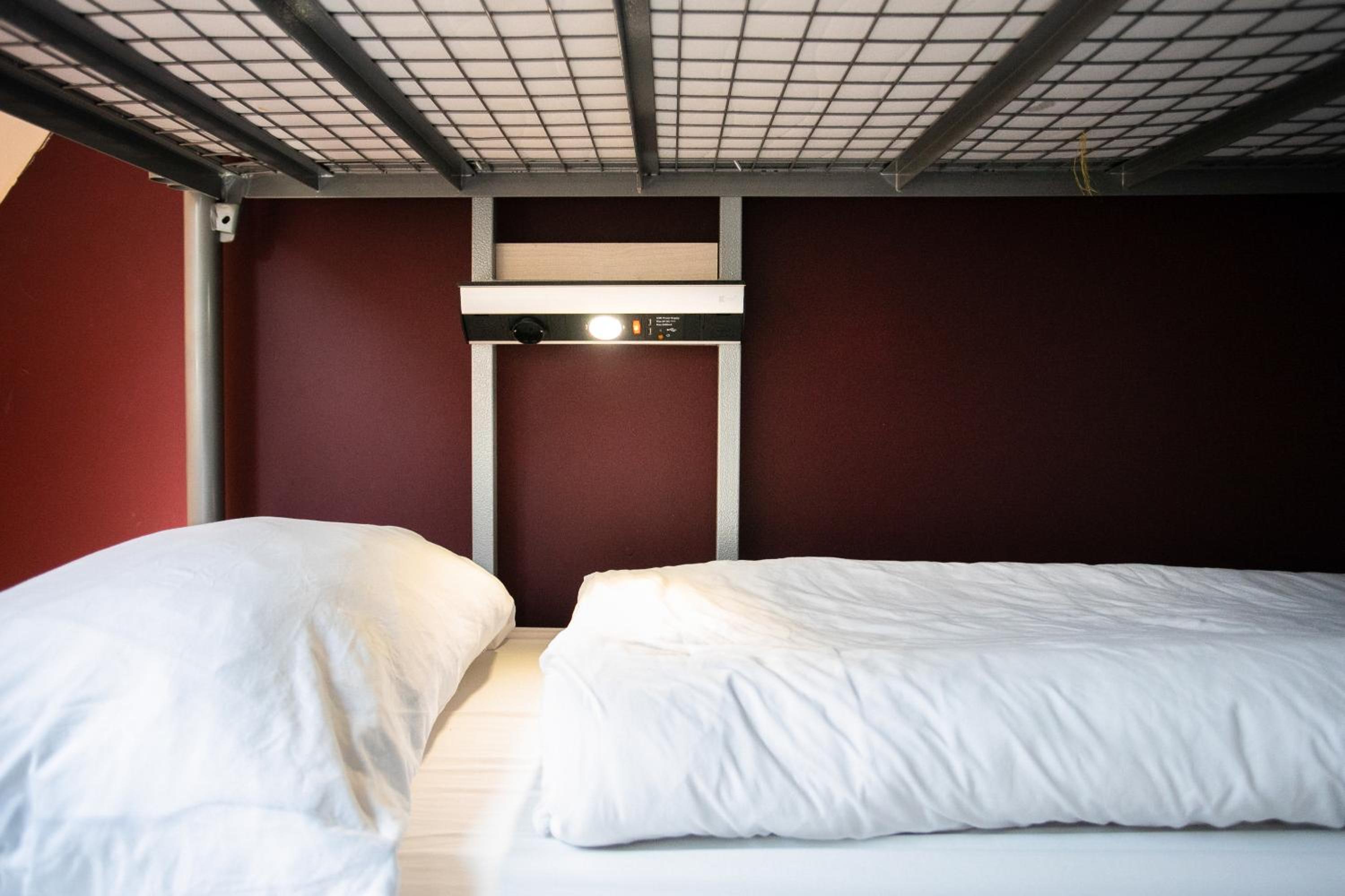 Bed in 6-Bed Mixed Dormitory Room