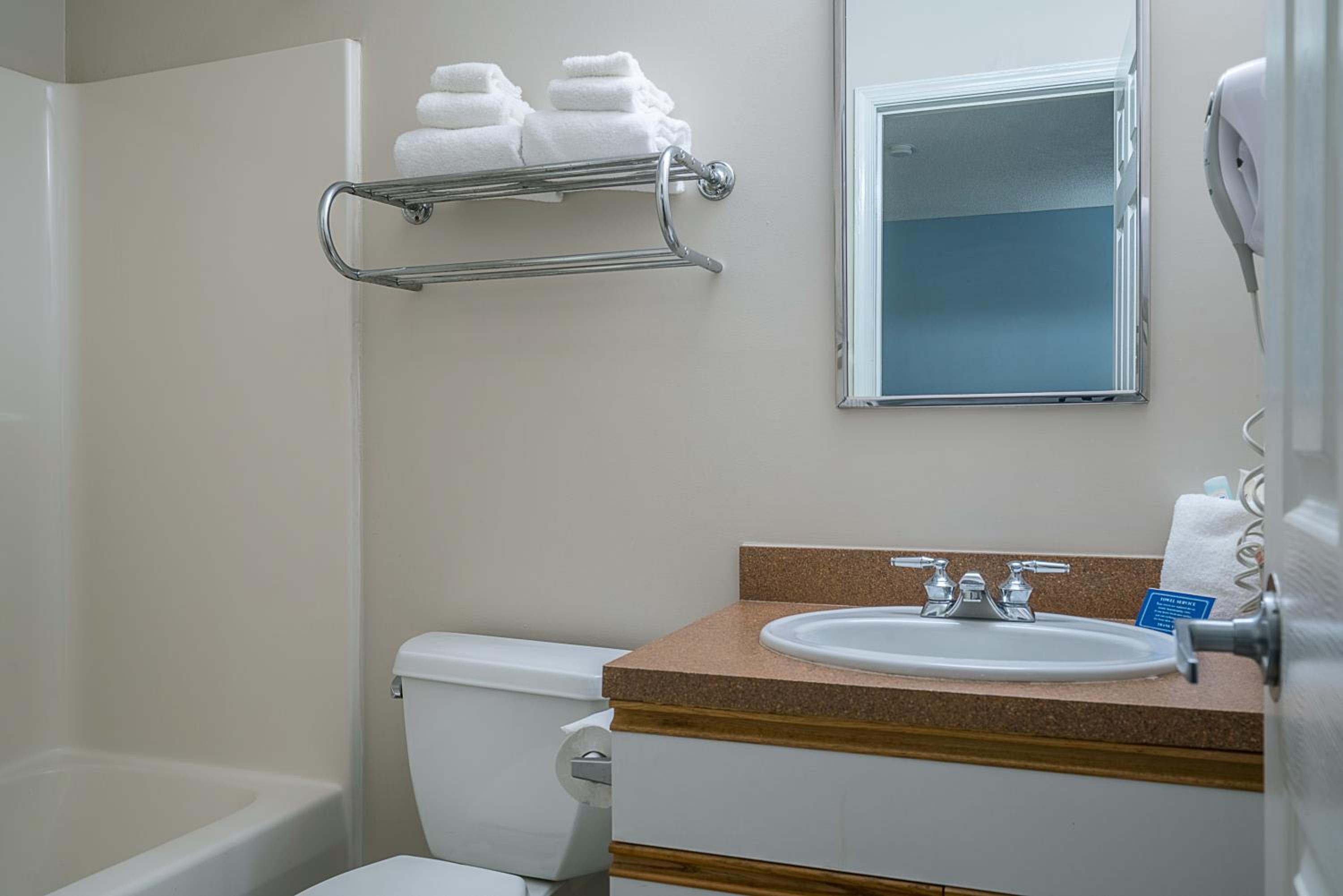 Efficiency Double Room - Accessible/Non-Smoking - Photo 5