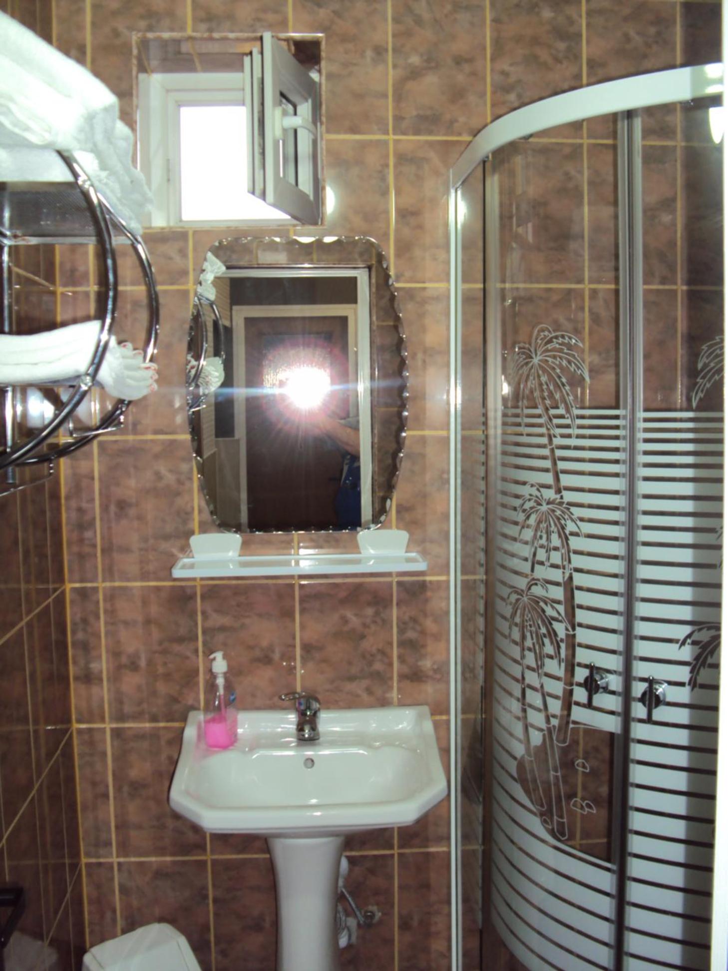 Triple Room 2 - Photo 5