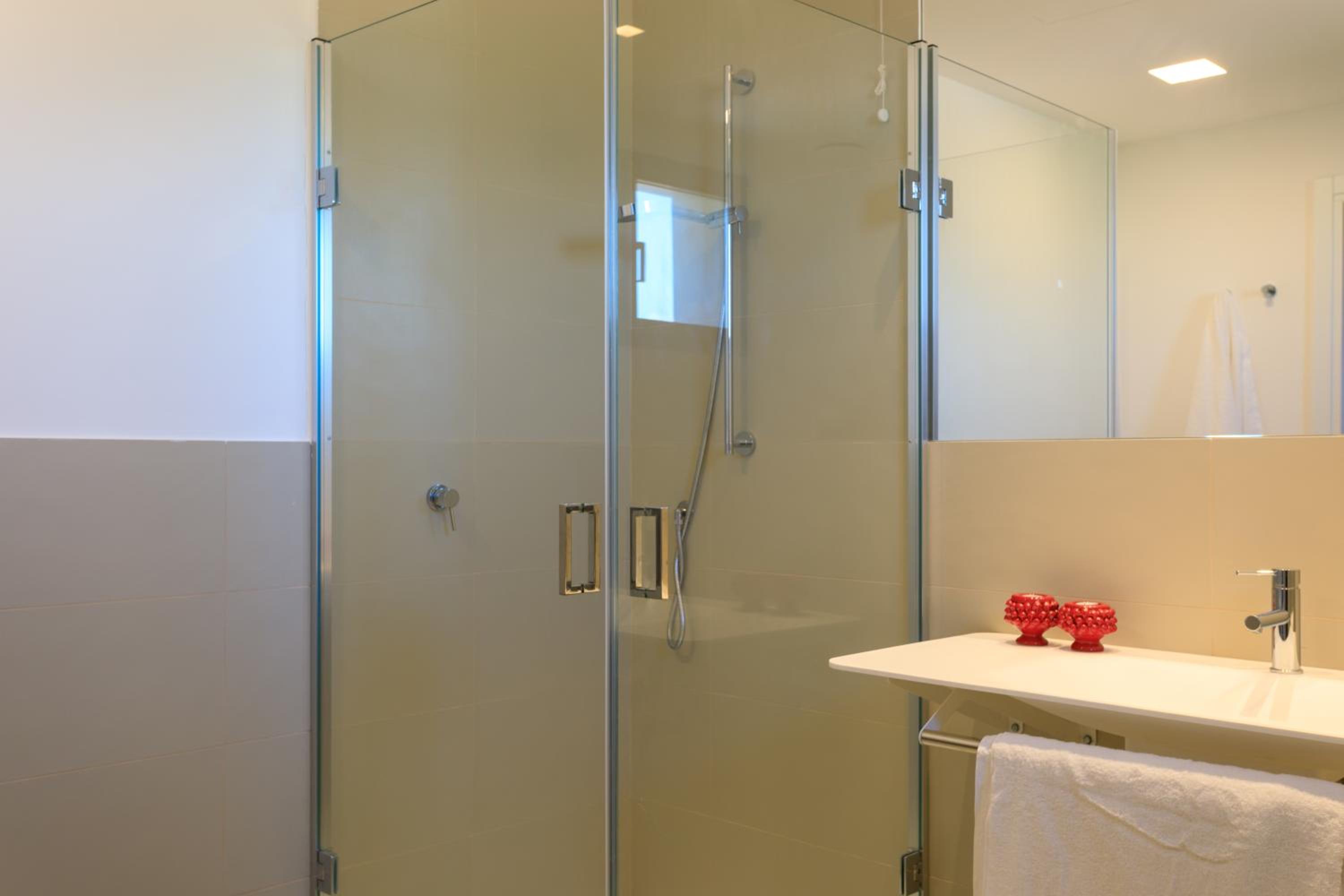Deluxe Double Room - Photo 7