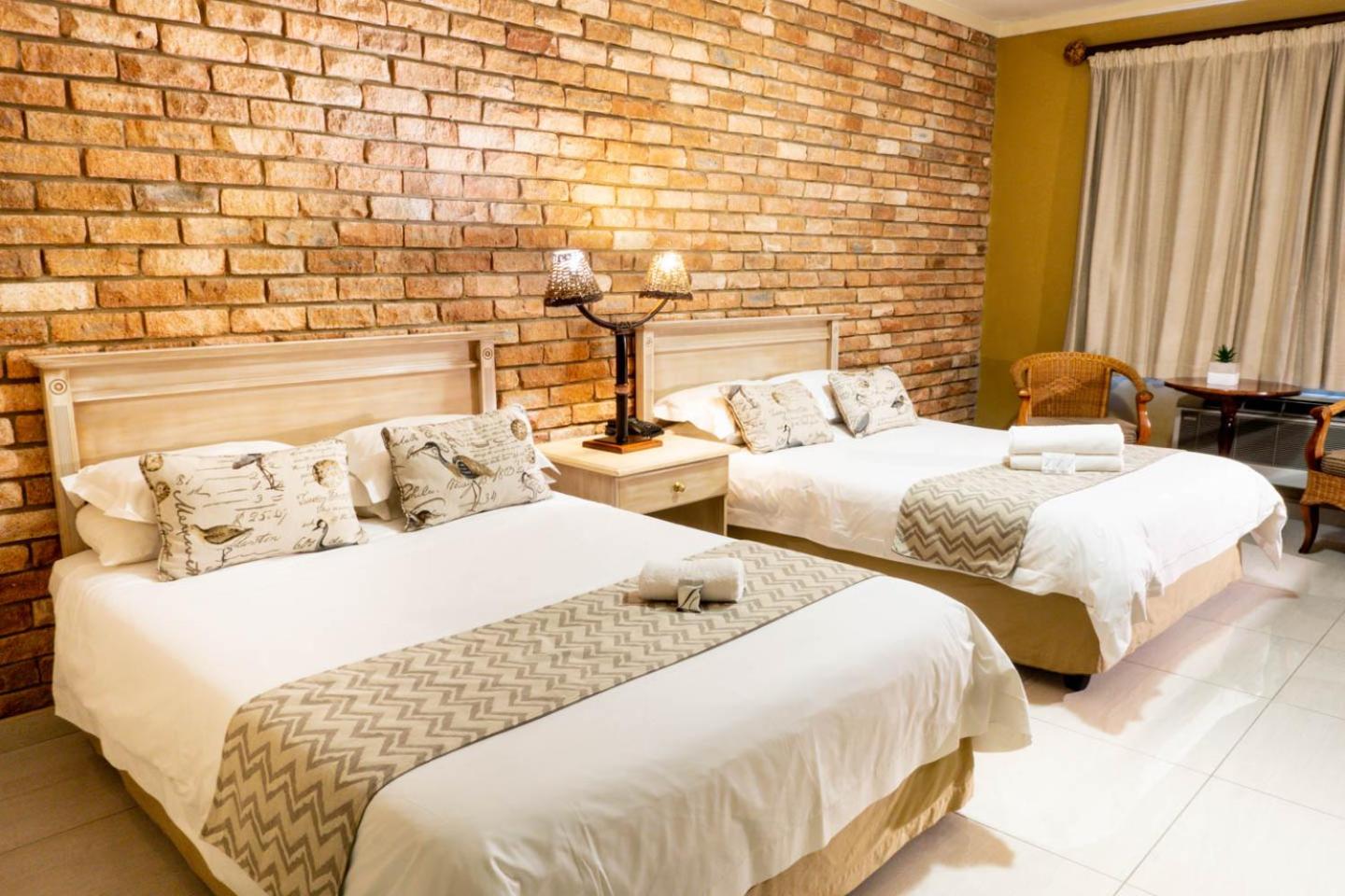 Double or Twin Room - Photo 5