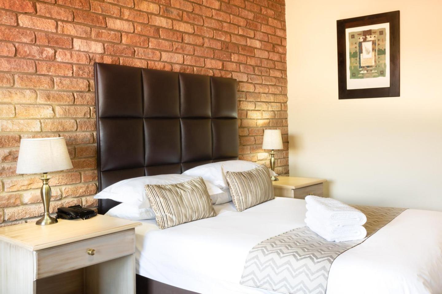 Standard Suite - Photo 2