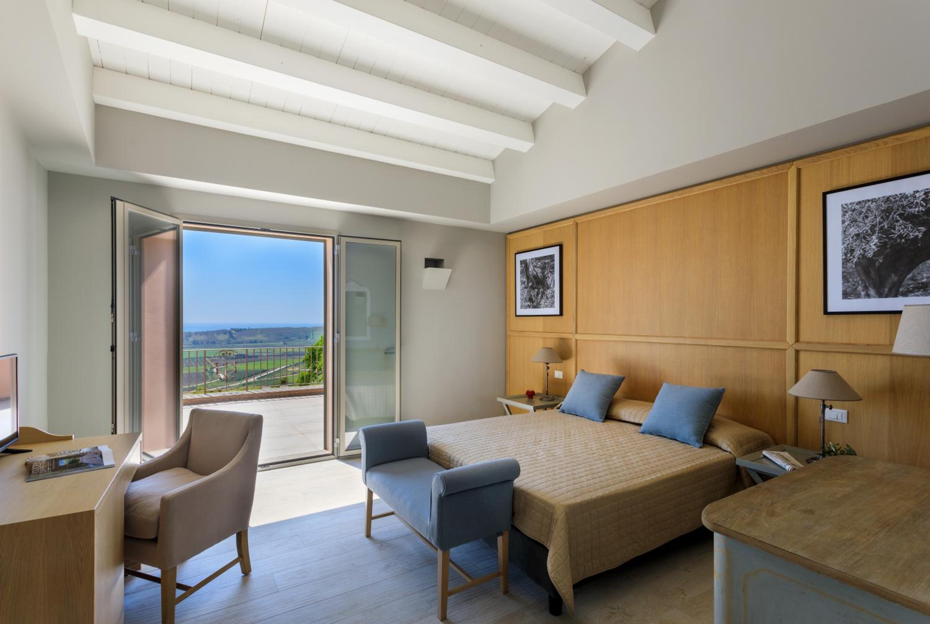Double Room with Sea View photo 1