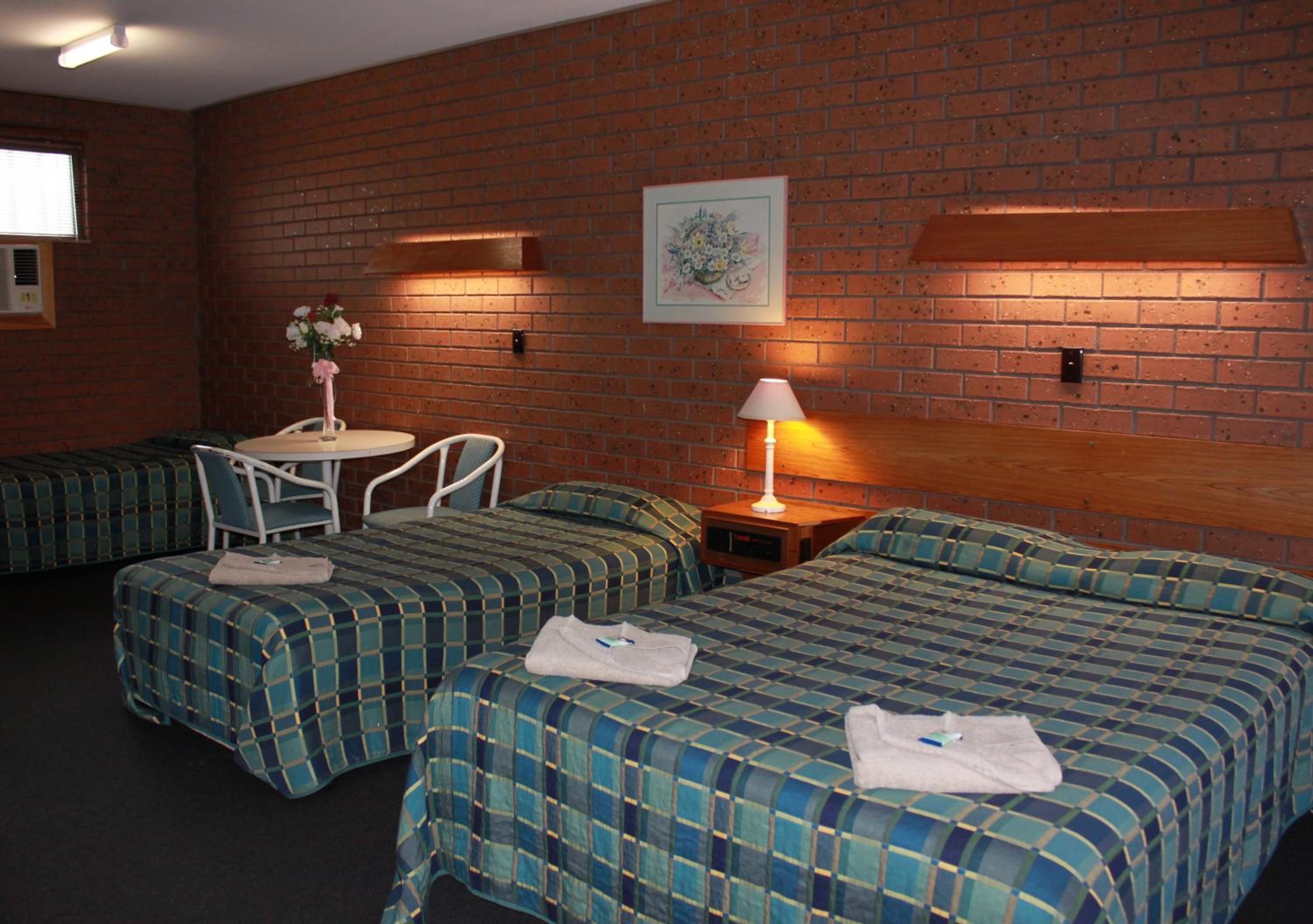 Standard Family Room - Photo 2