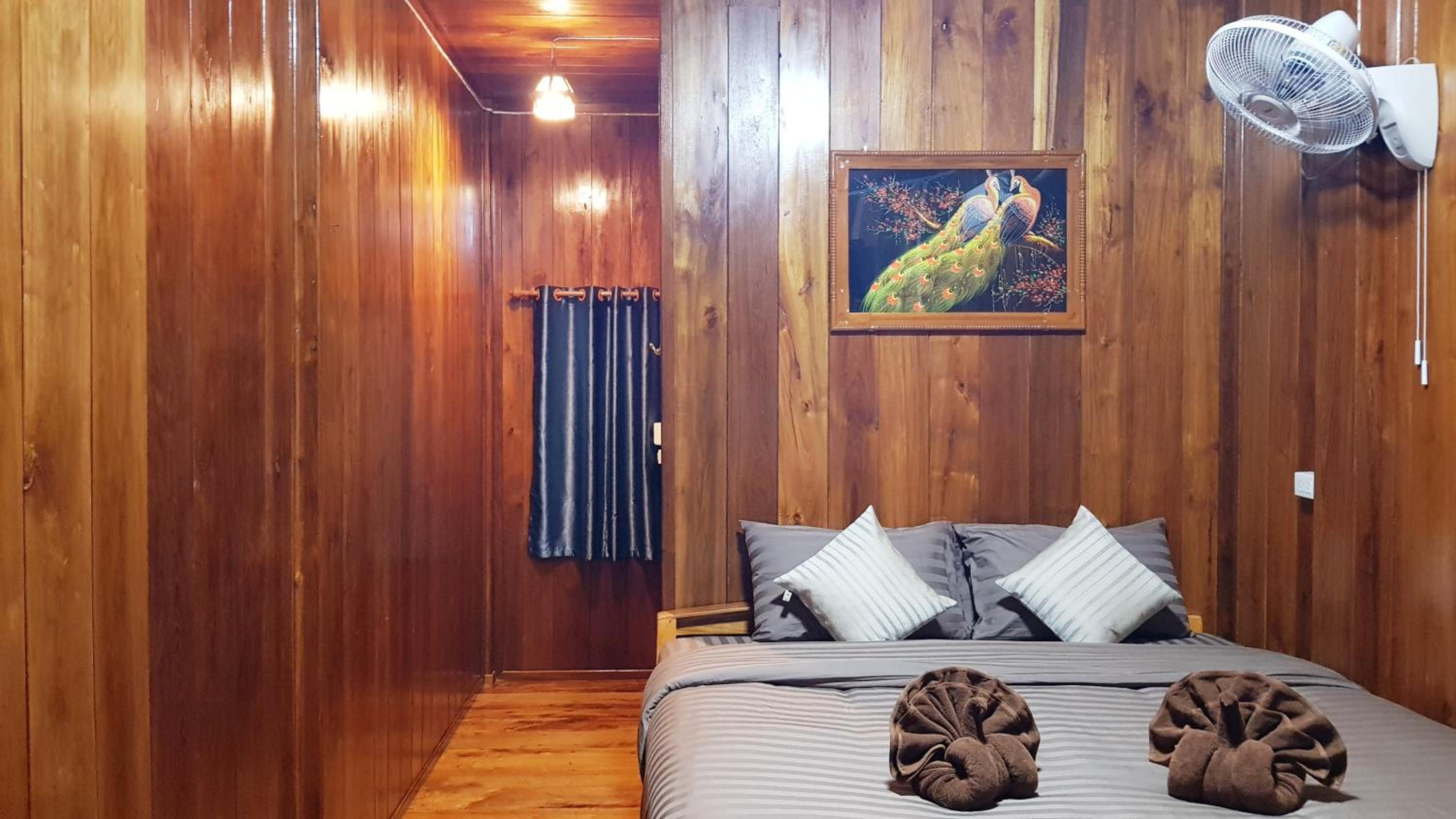 Deluxe Double Room with Balcony photo 3