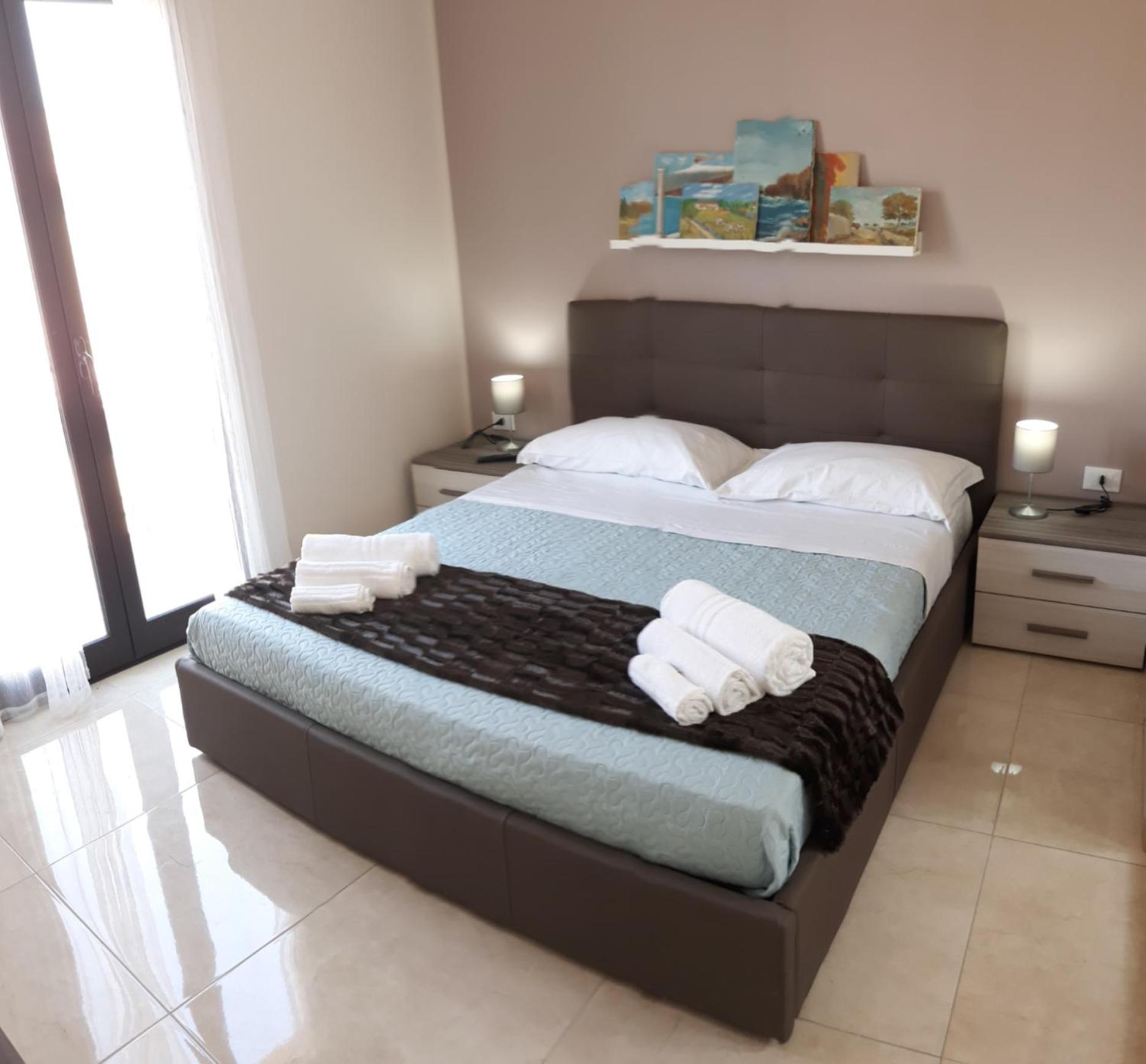 Deluxe Room - Photo 1