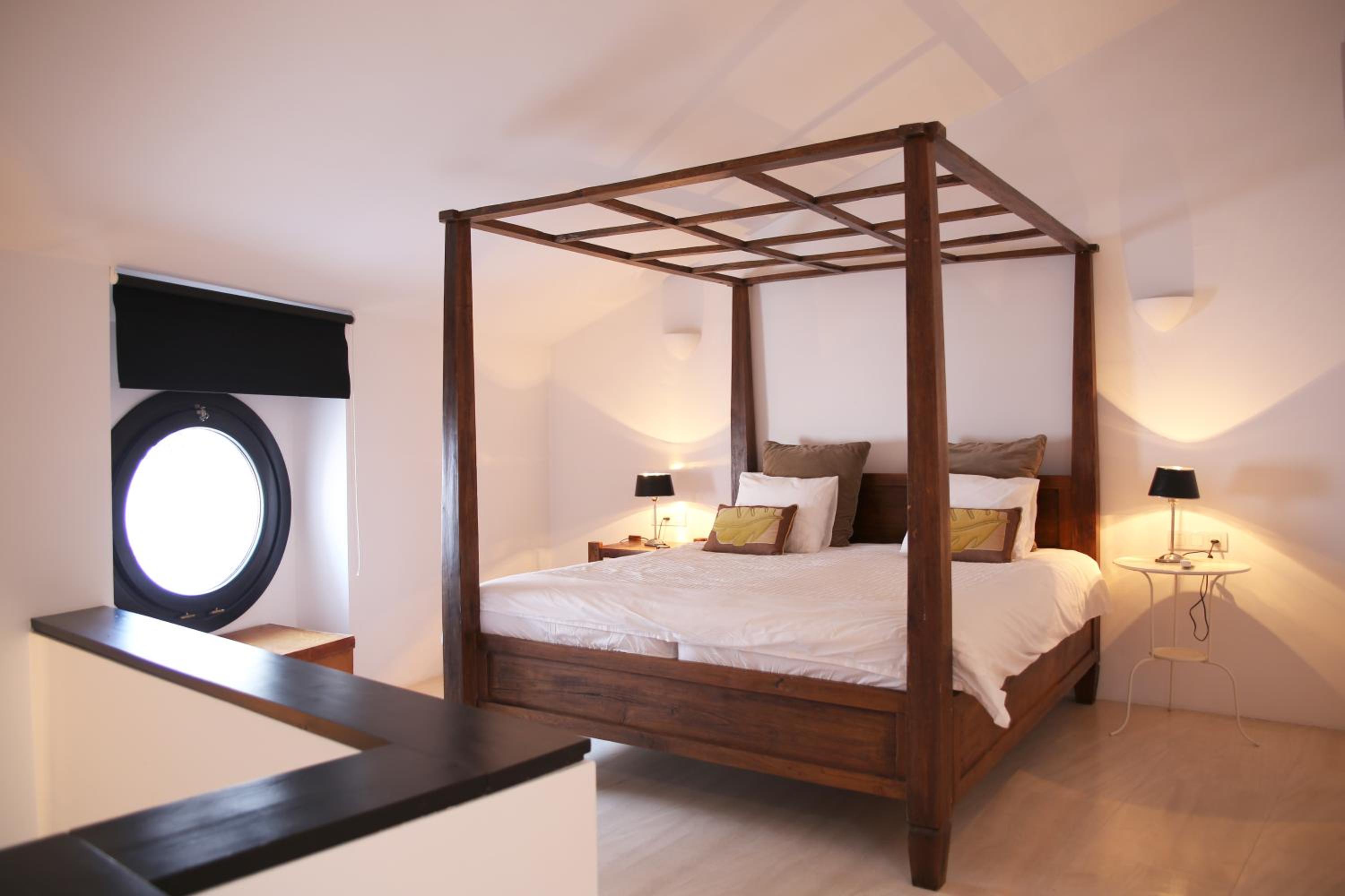 One-Bedroom Apartment - Photo 10