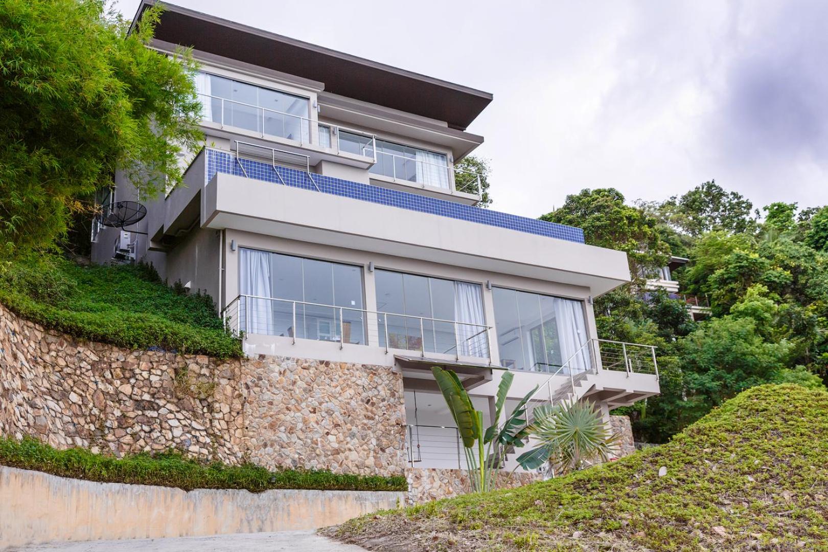 Villa with Sea View - Photo 16