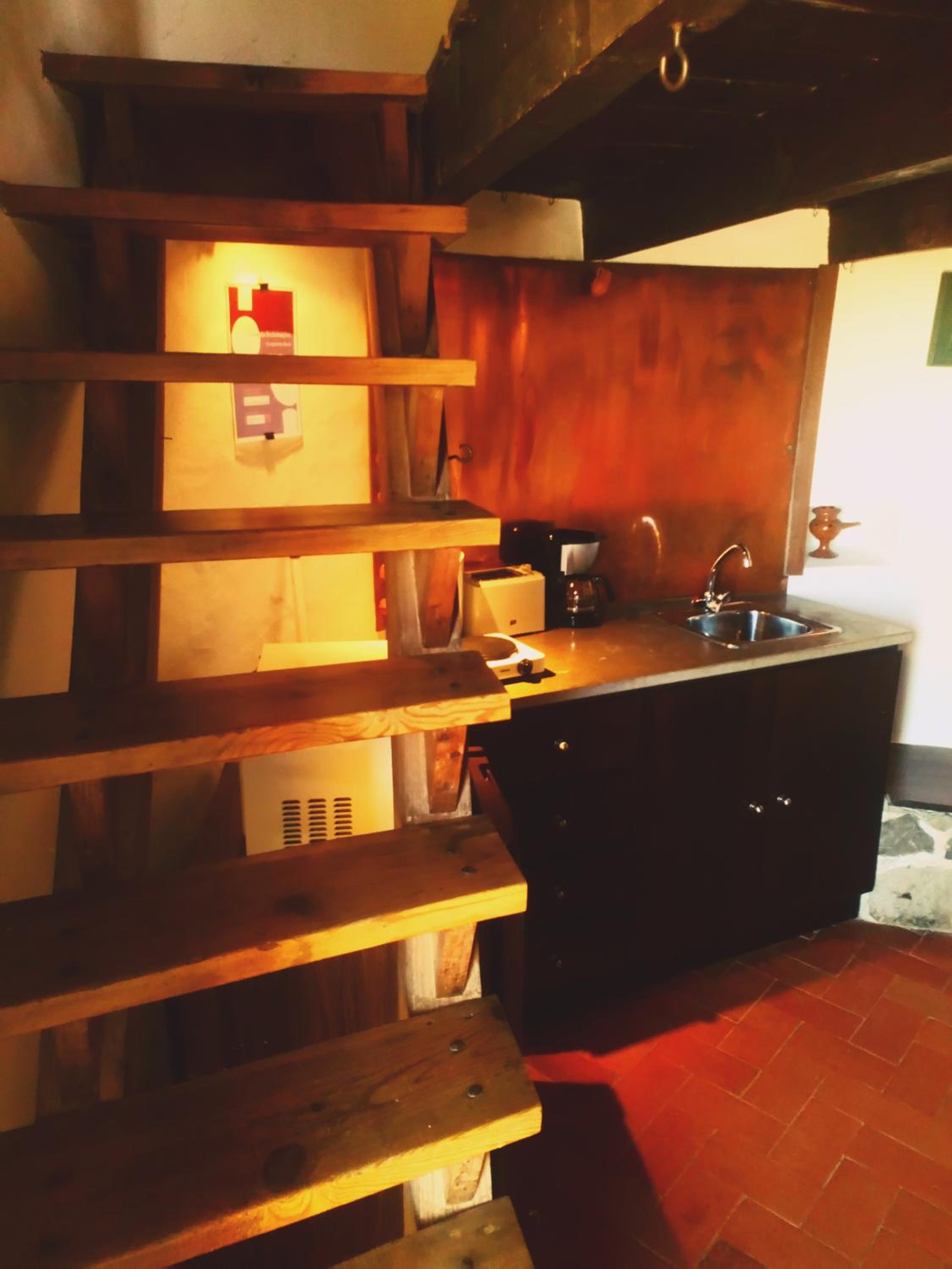 One-Bedroom House - Photo 4