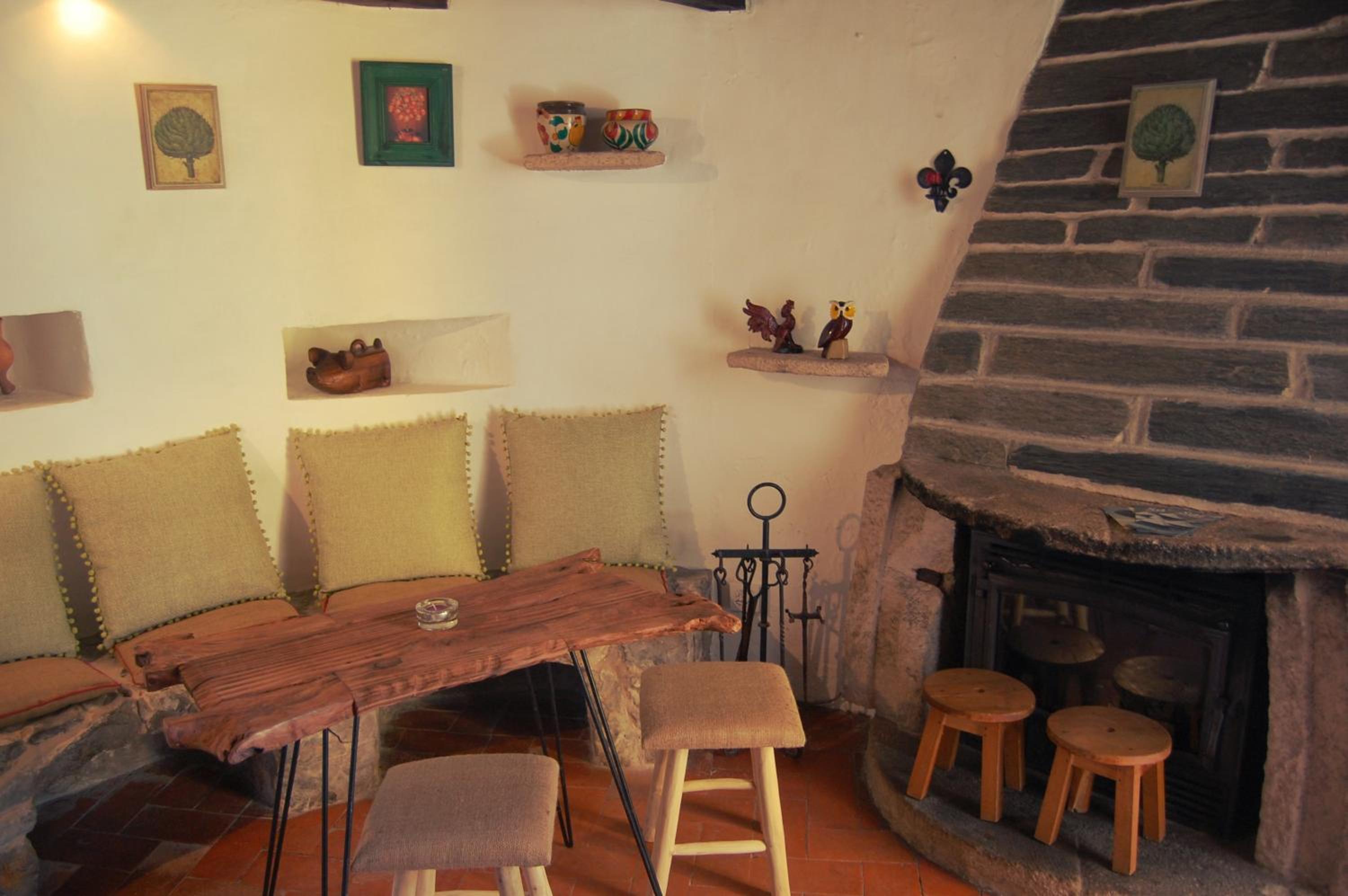 One-Bedroom House - Photo 9