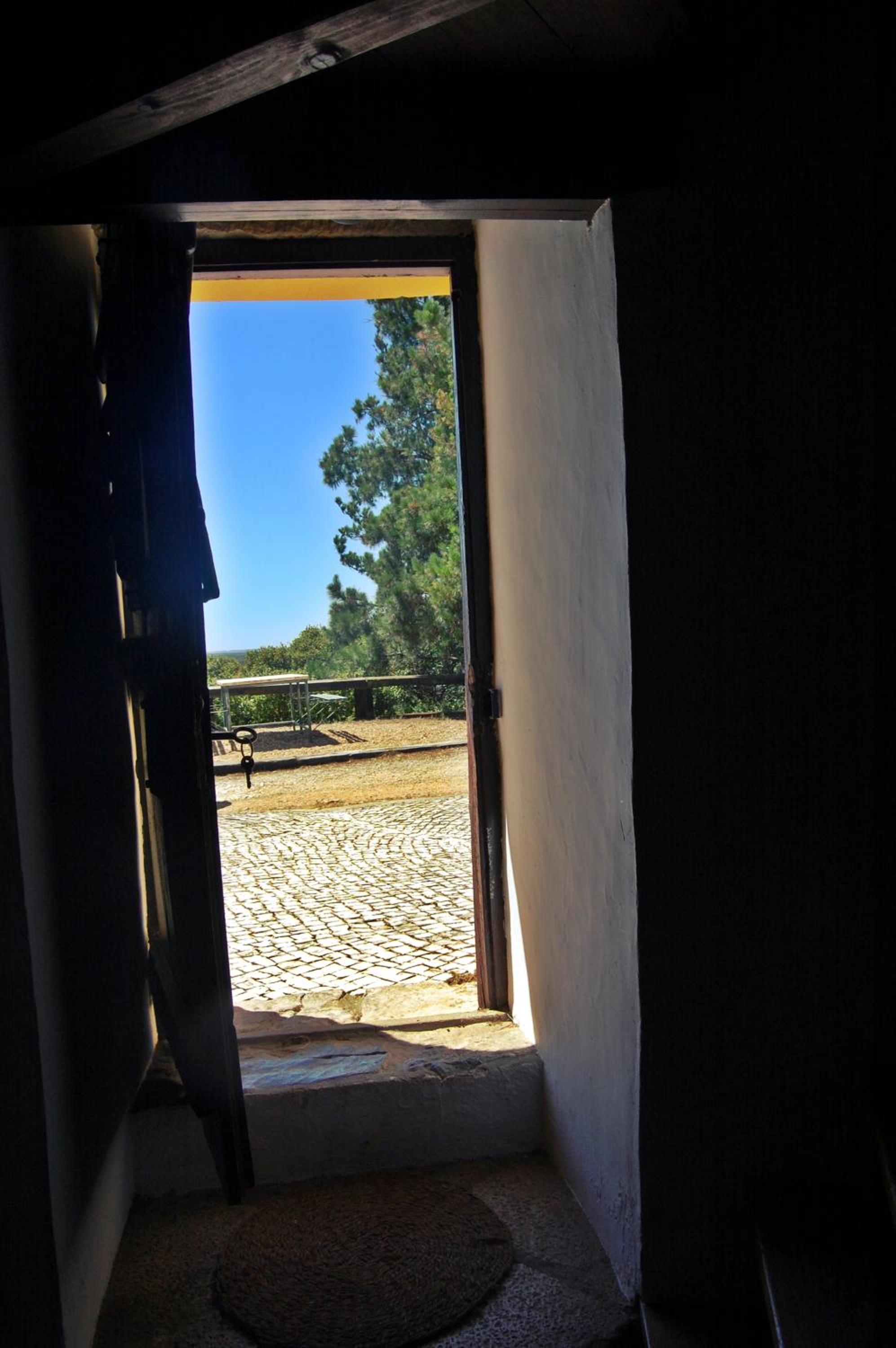 One-Bedroom House - Photo 11