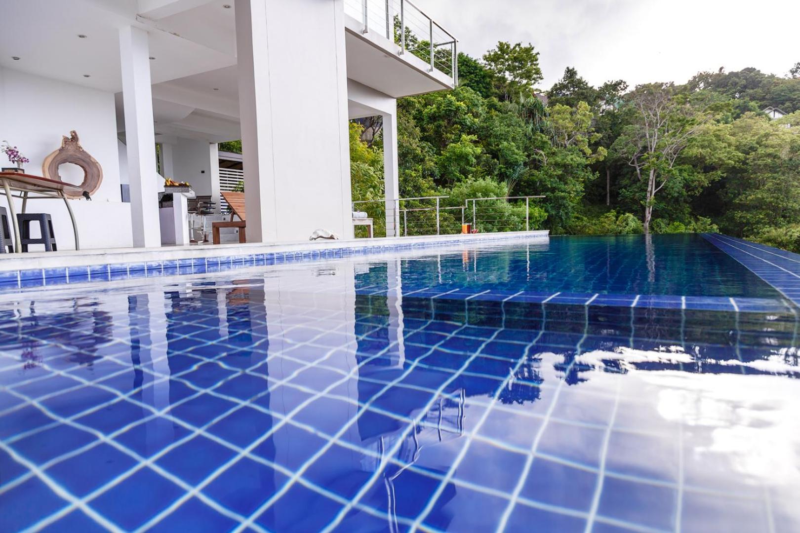 Villa with Sea View - Photo 37