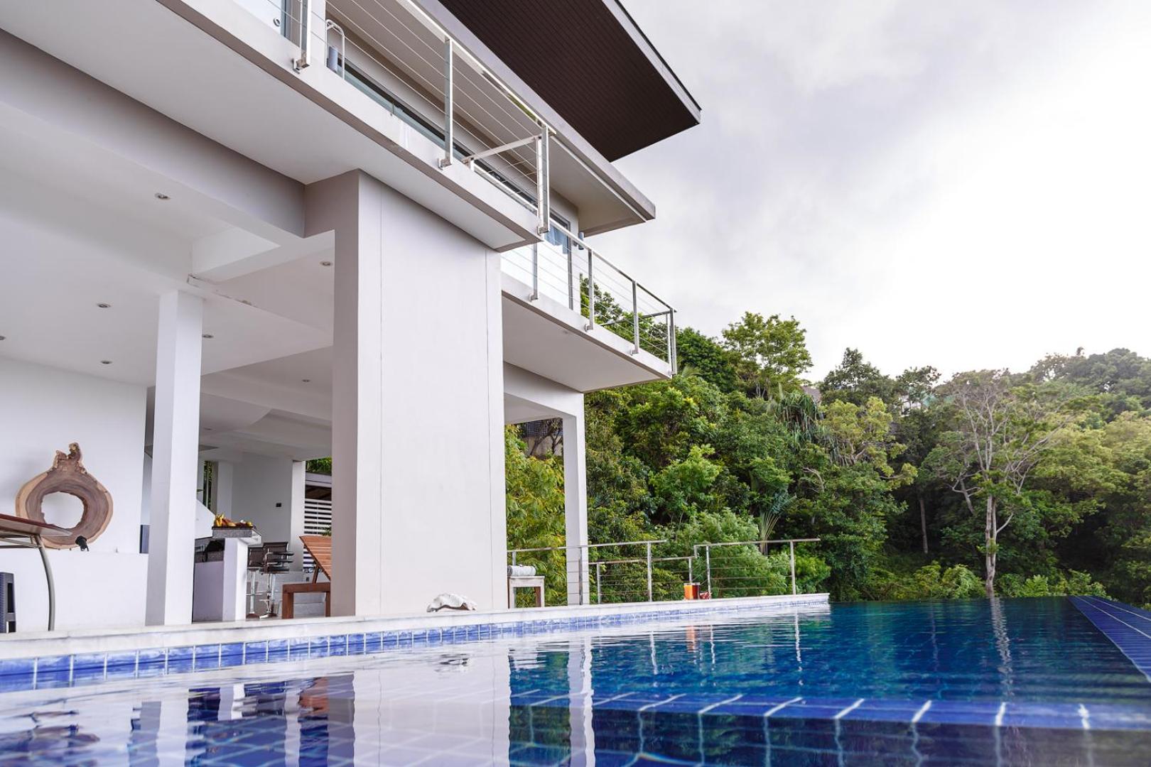 Villa with Sea View - Photo 34
