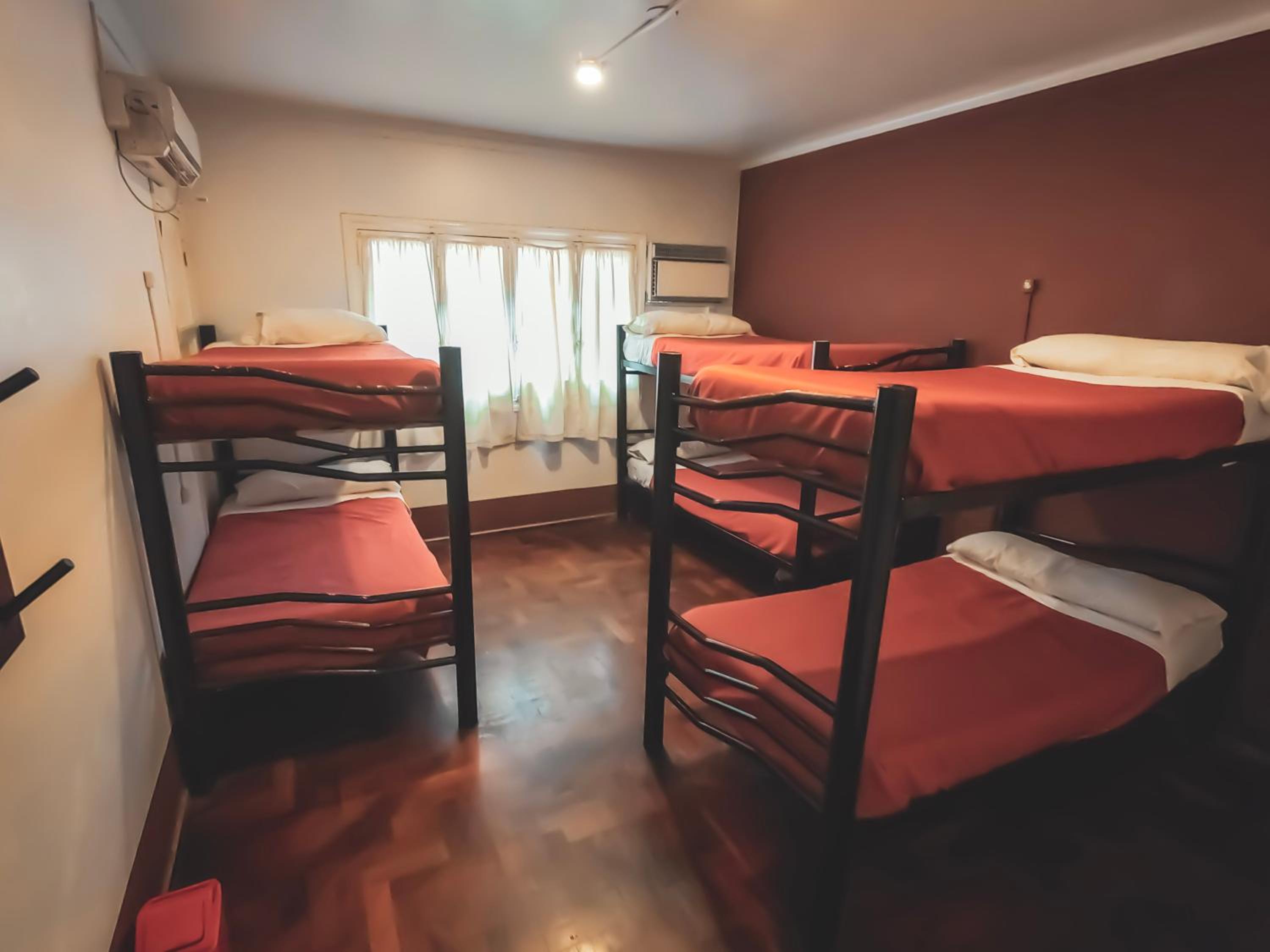 Single Bed in 6-Bed Dormitory Room photo 1
