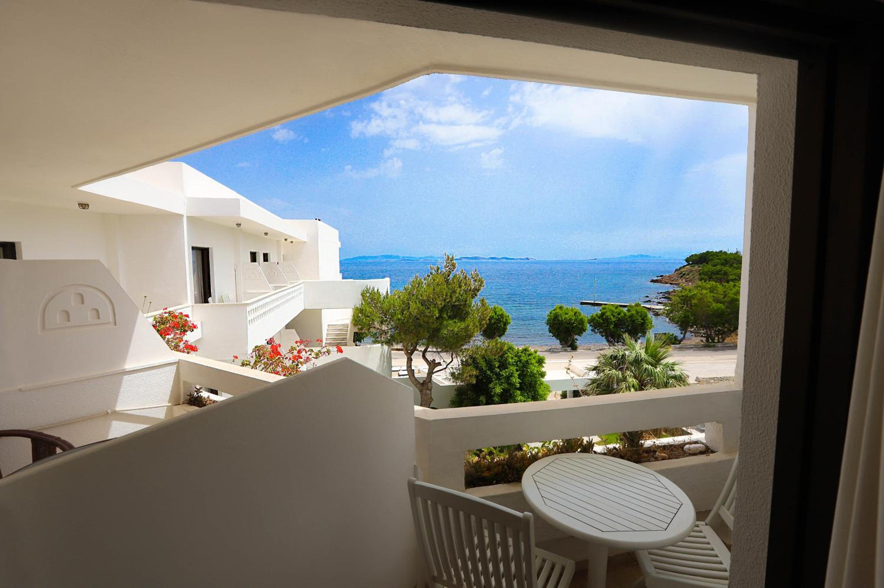 Junior Suite with Sea View - Photo 5