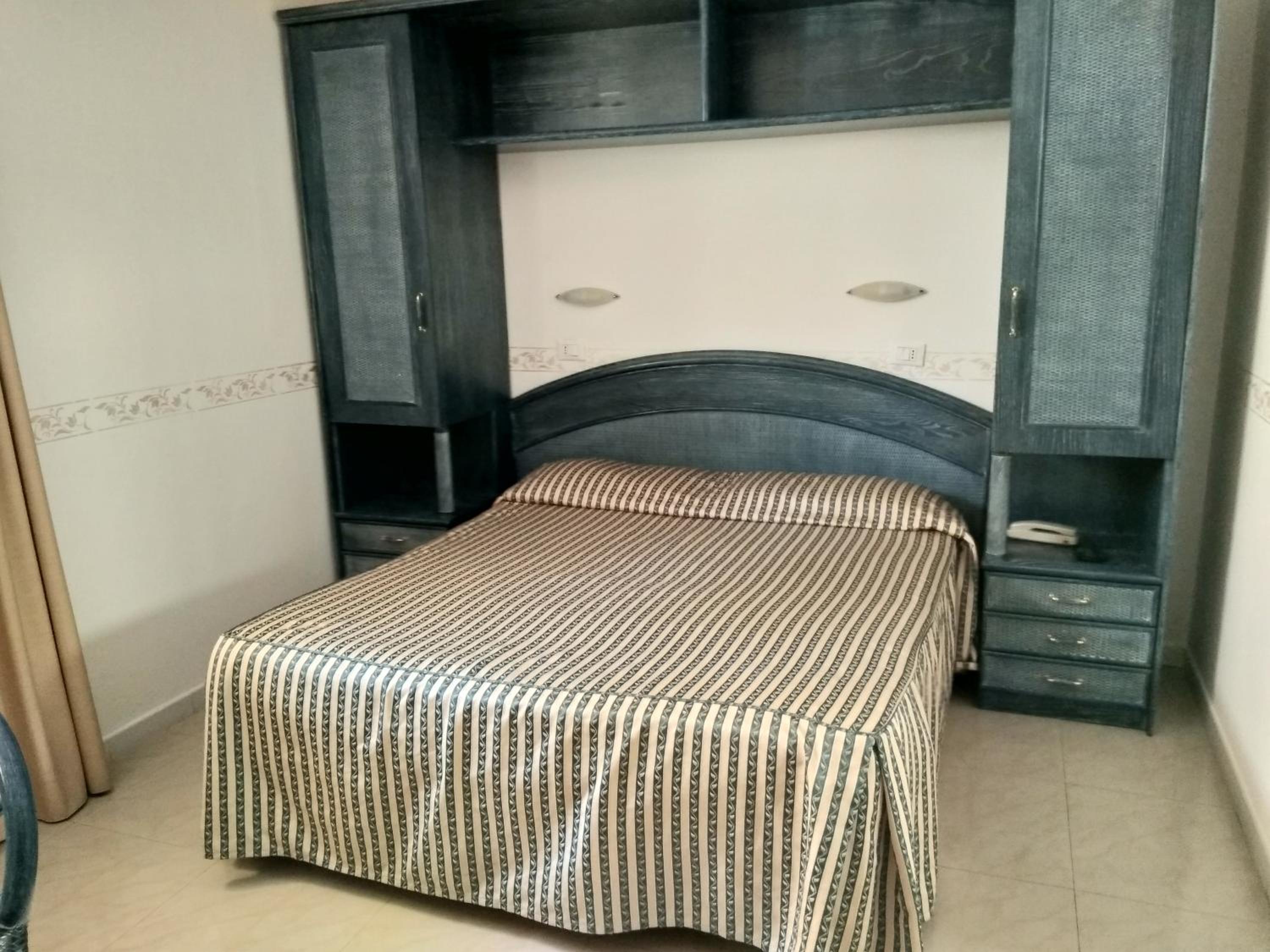 Economy Double Room - Photo 2
