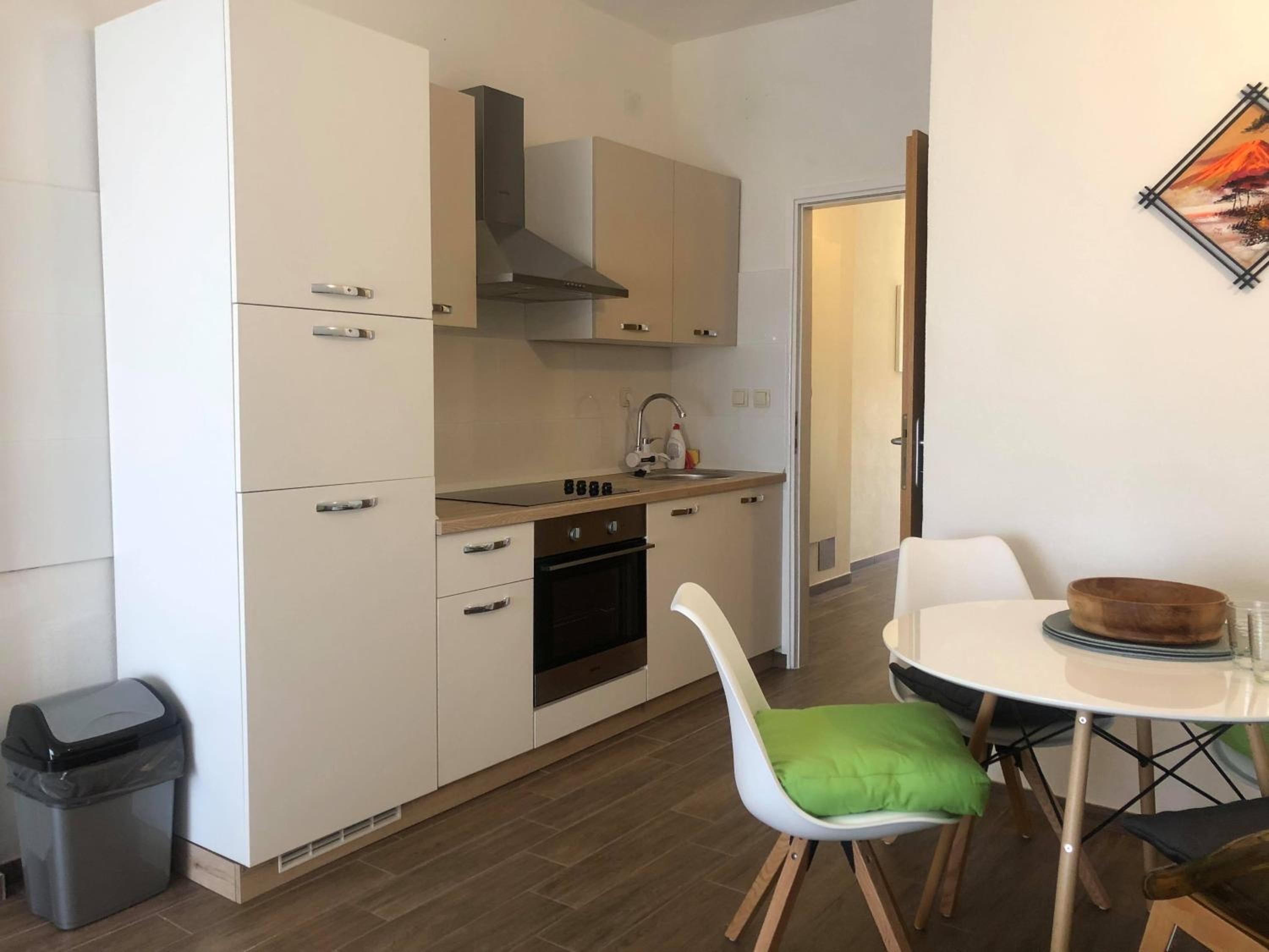 Studio Apartment - Photo 7