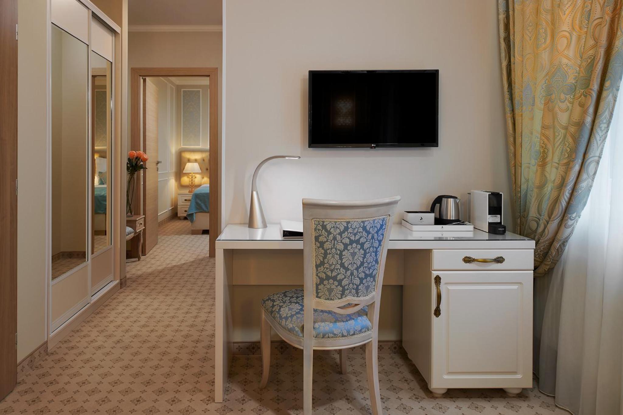 Junior Suite - Photo 2