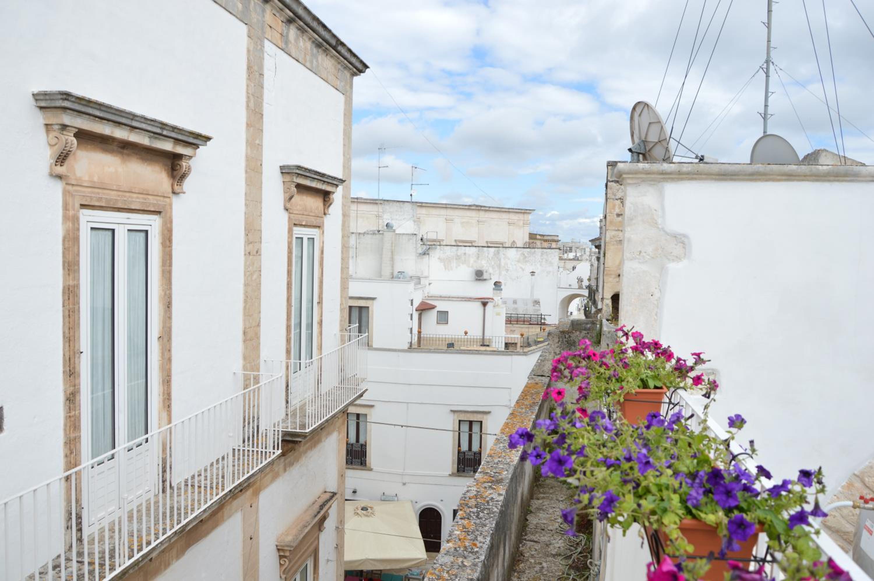 Apartment - Split Level - Photo 44