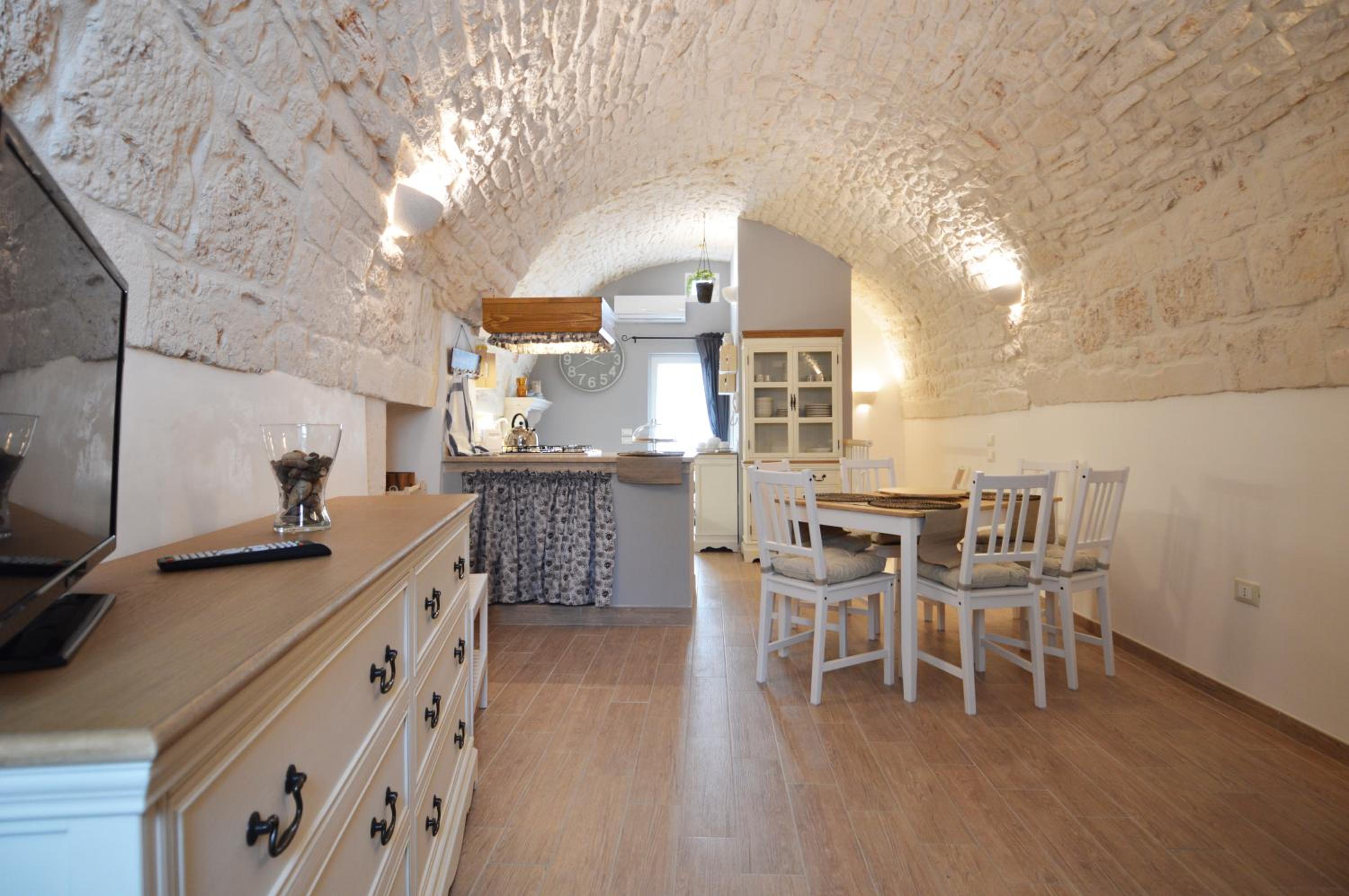 Apartment - Split Level - Photo 42