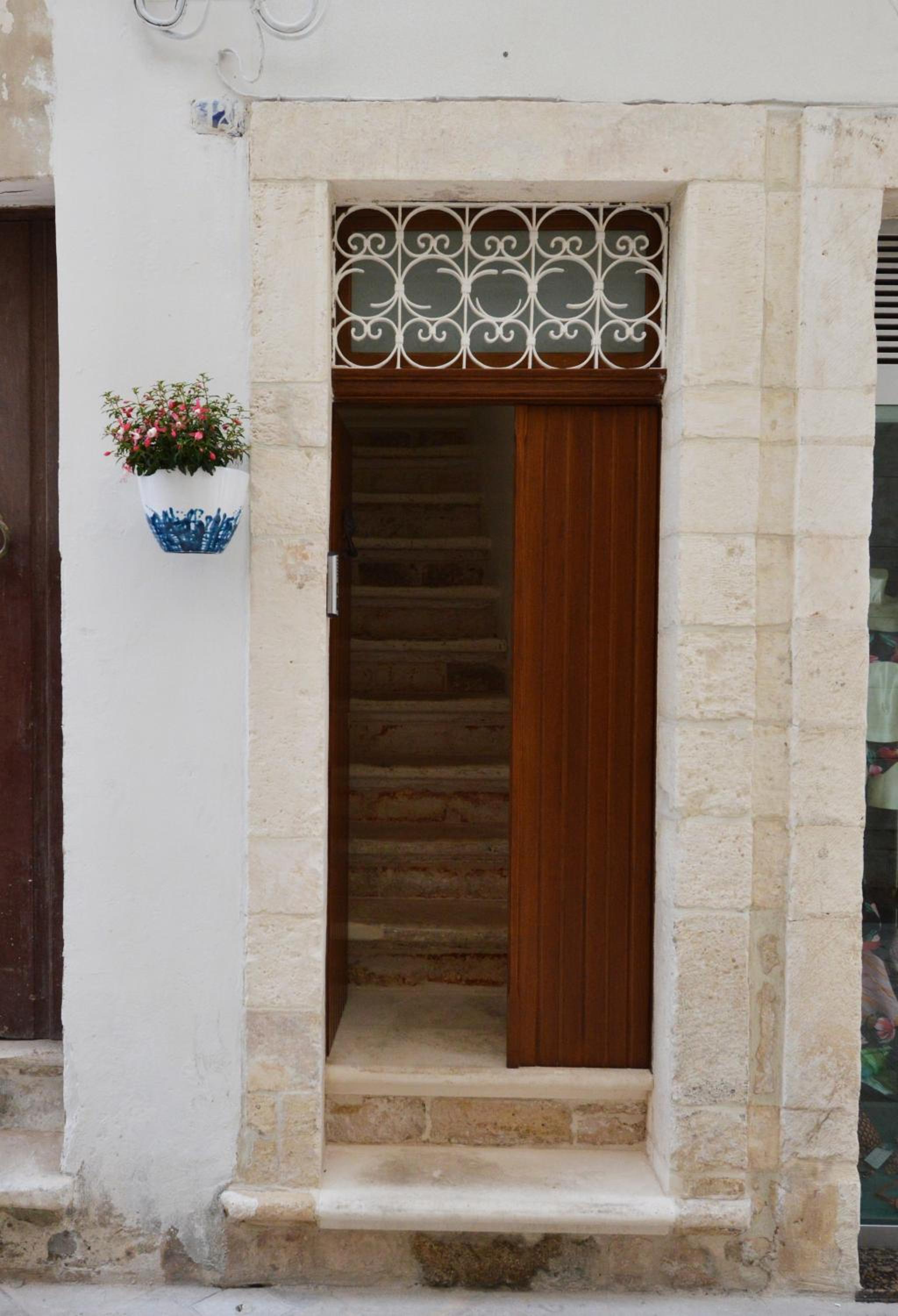 Apartment - Split Level - Photo 37