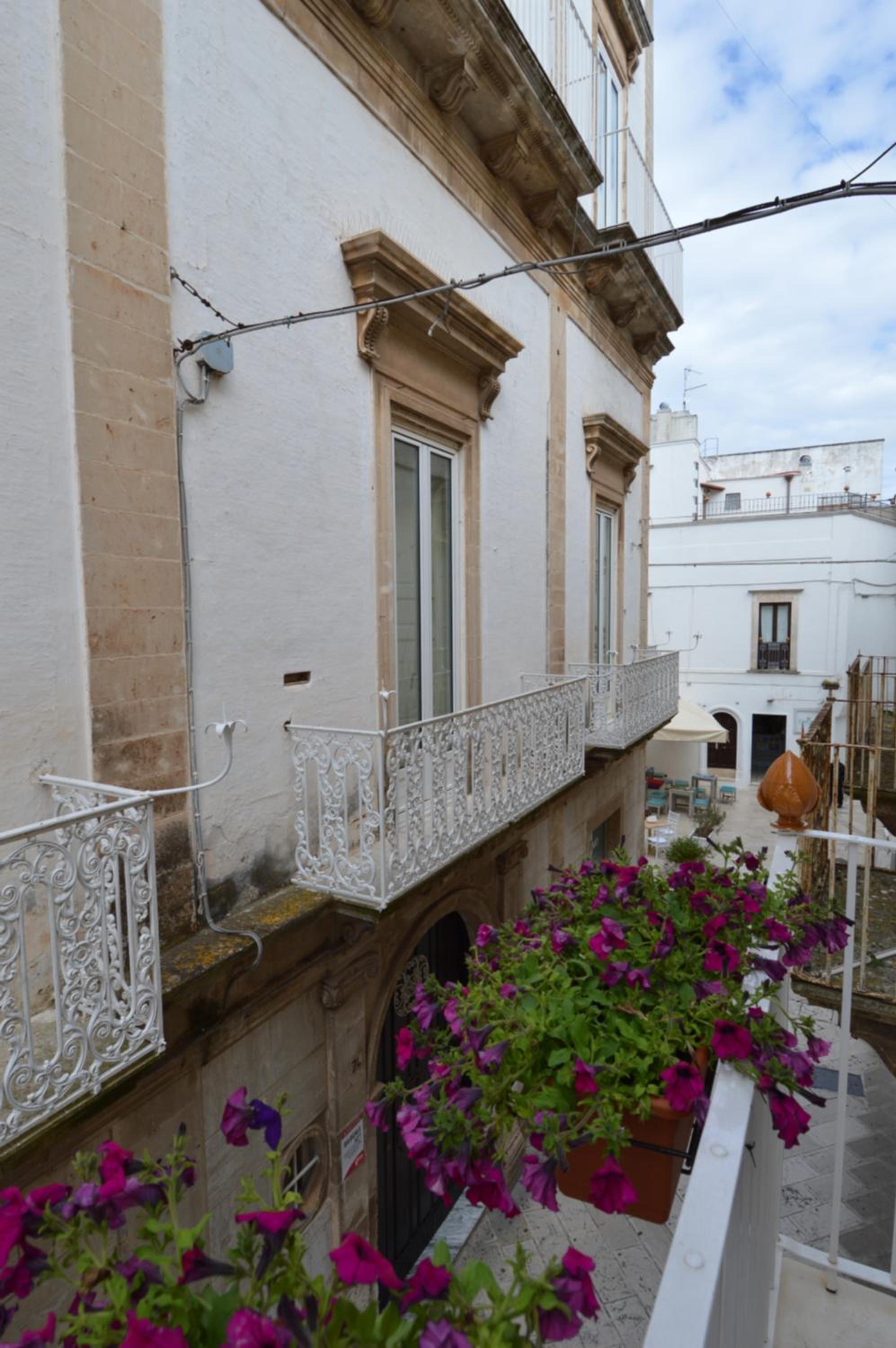 Apartment - Split Level - Photo 35