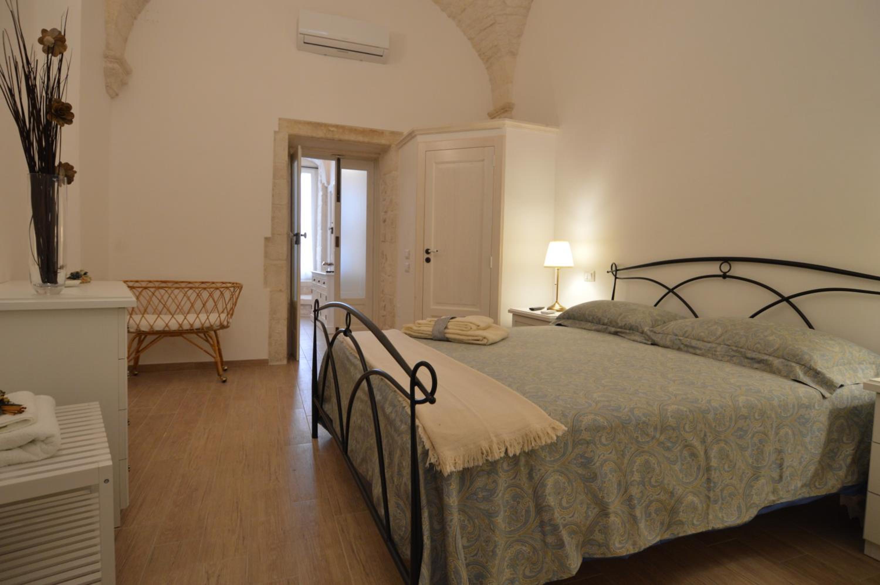 Apartment - Split Level - Photo 33