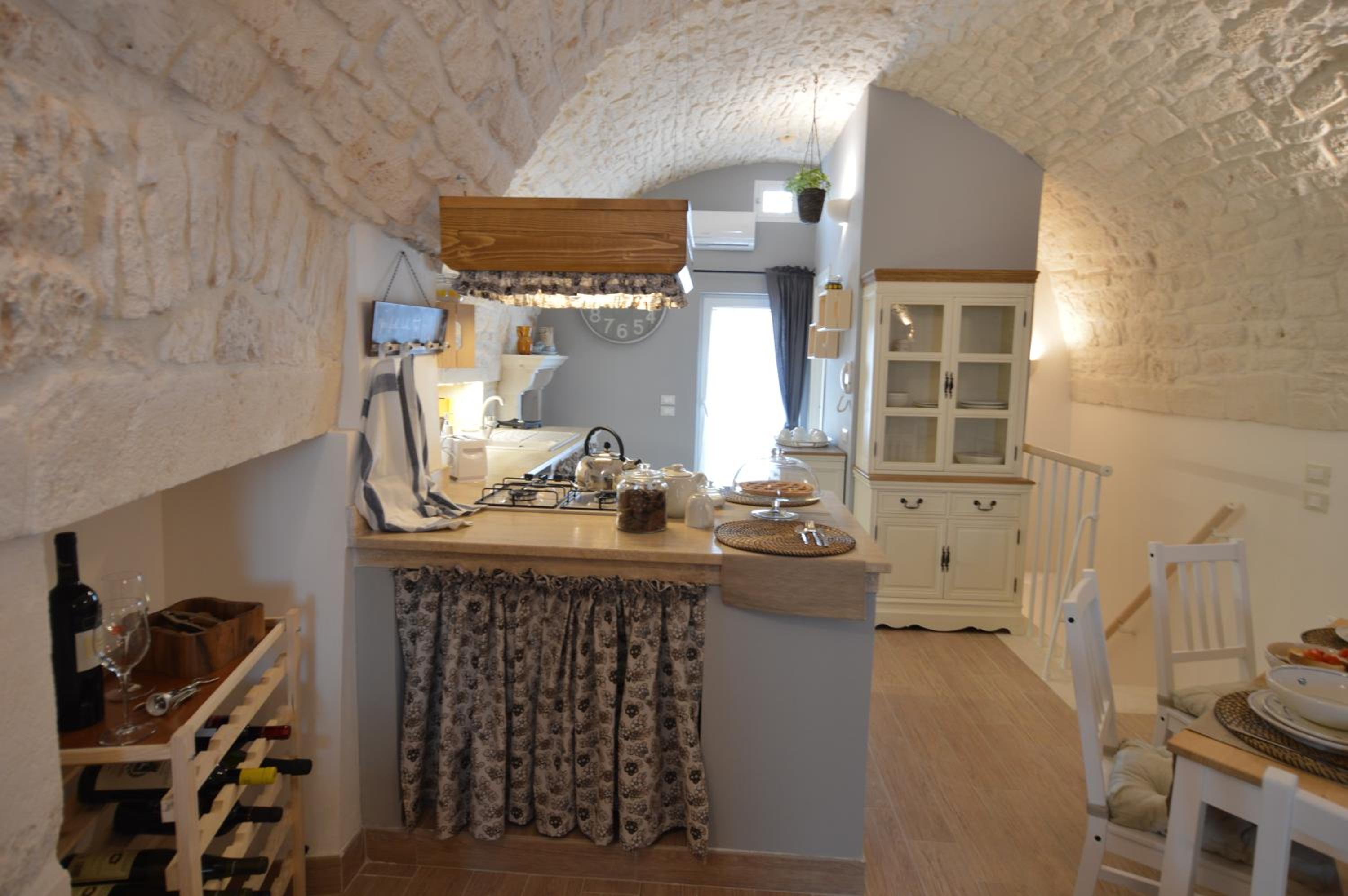 Apartment - Split Level - Photo 21