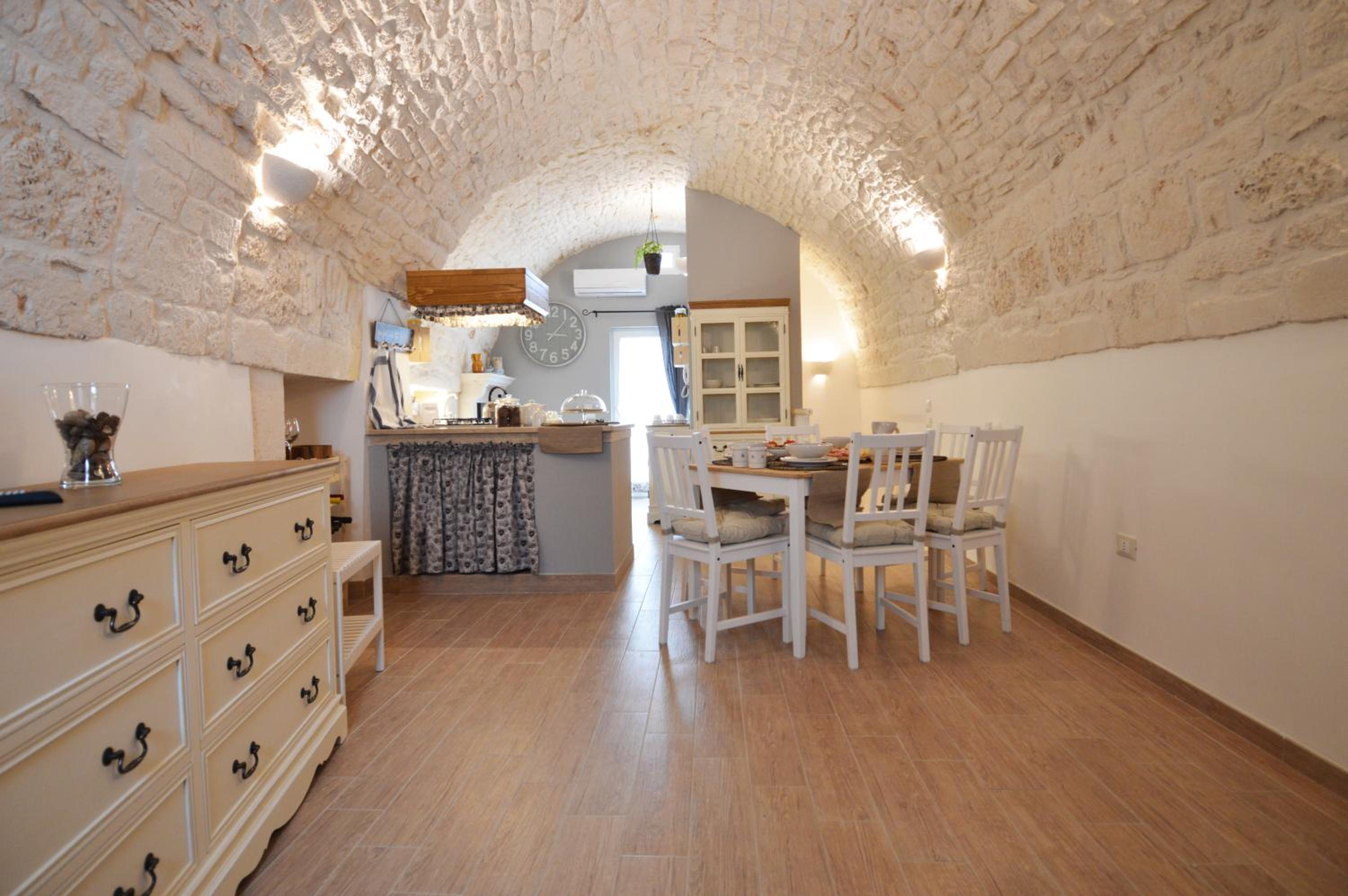 Apartment - Split Level - Photo 15