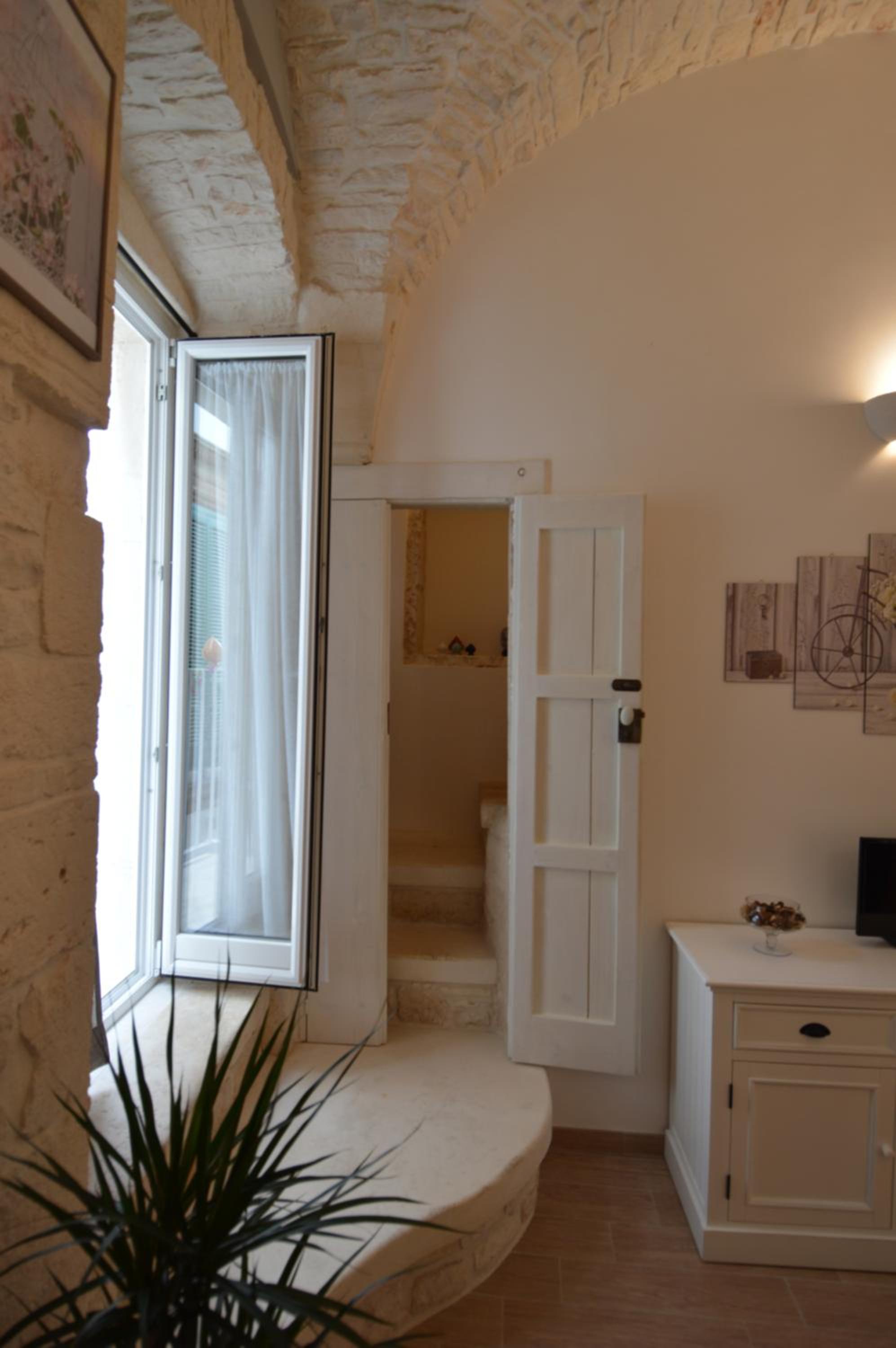Apartment - Split Level - Photo 6