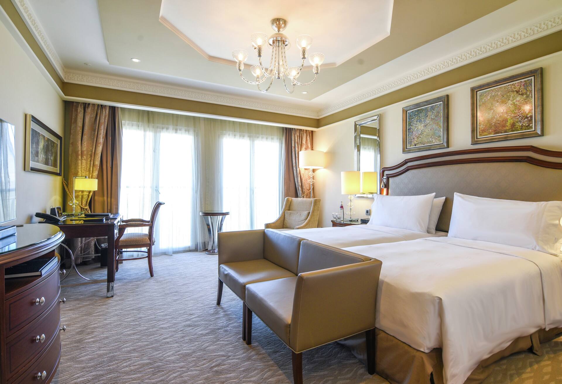 Grand Family Interconnecting Rooms