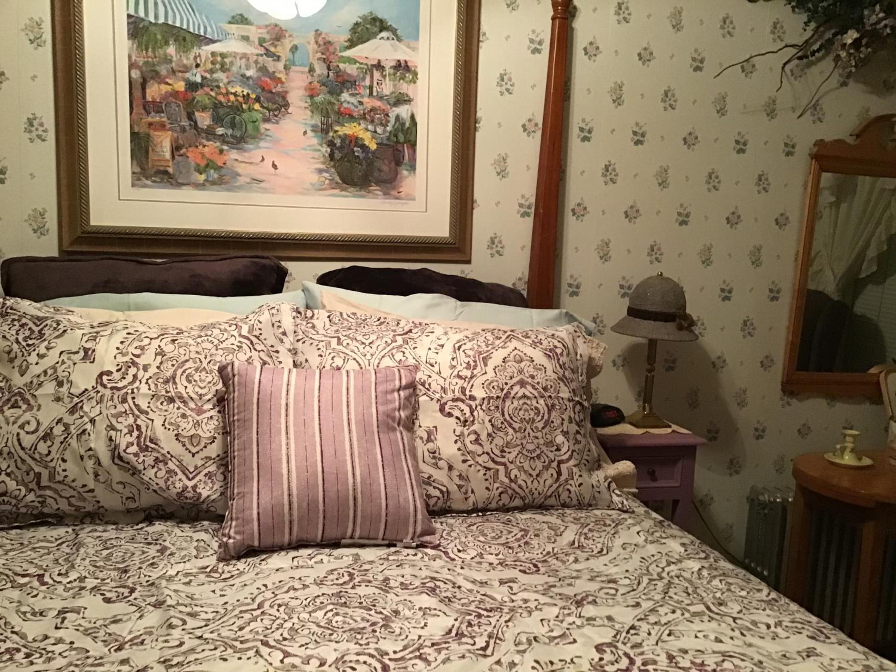 Queen Room with Garden View - Photo 1