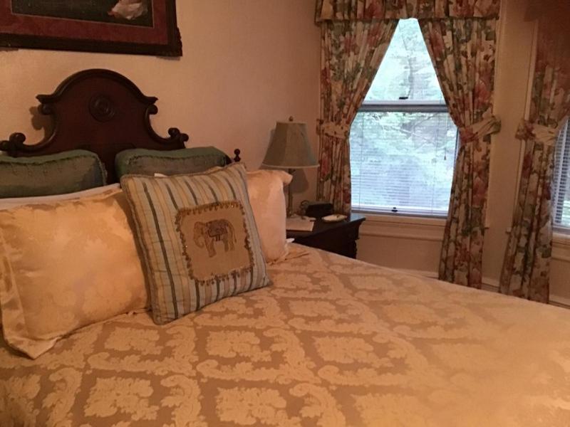 Suite - Photo 2