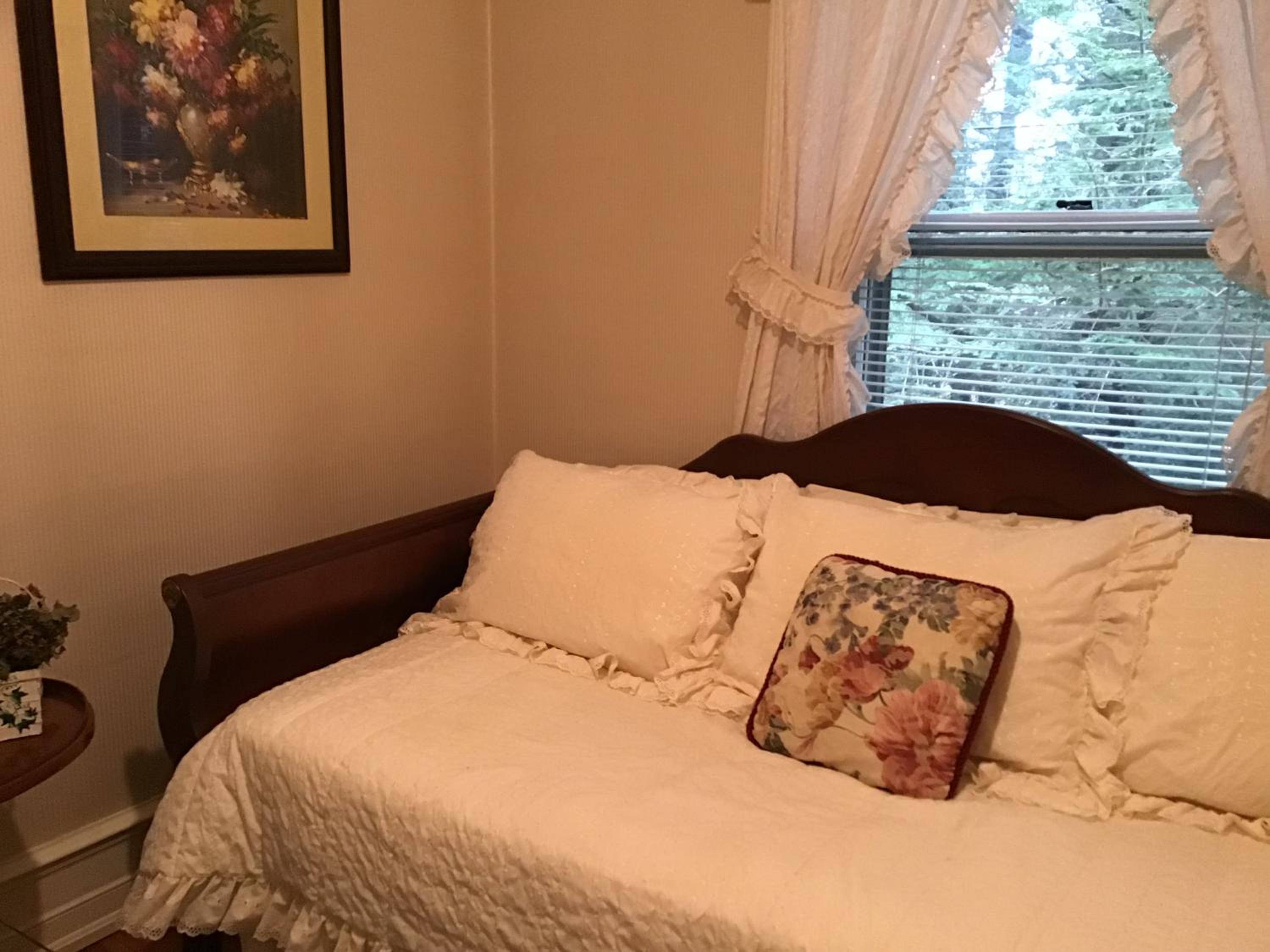 Suite - Photo 12