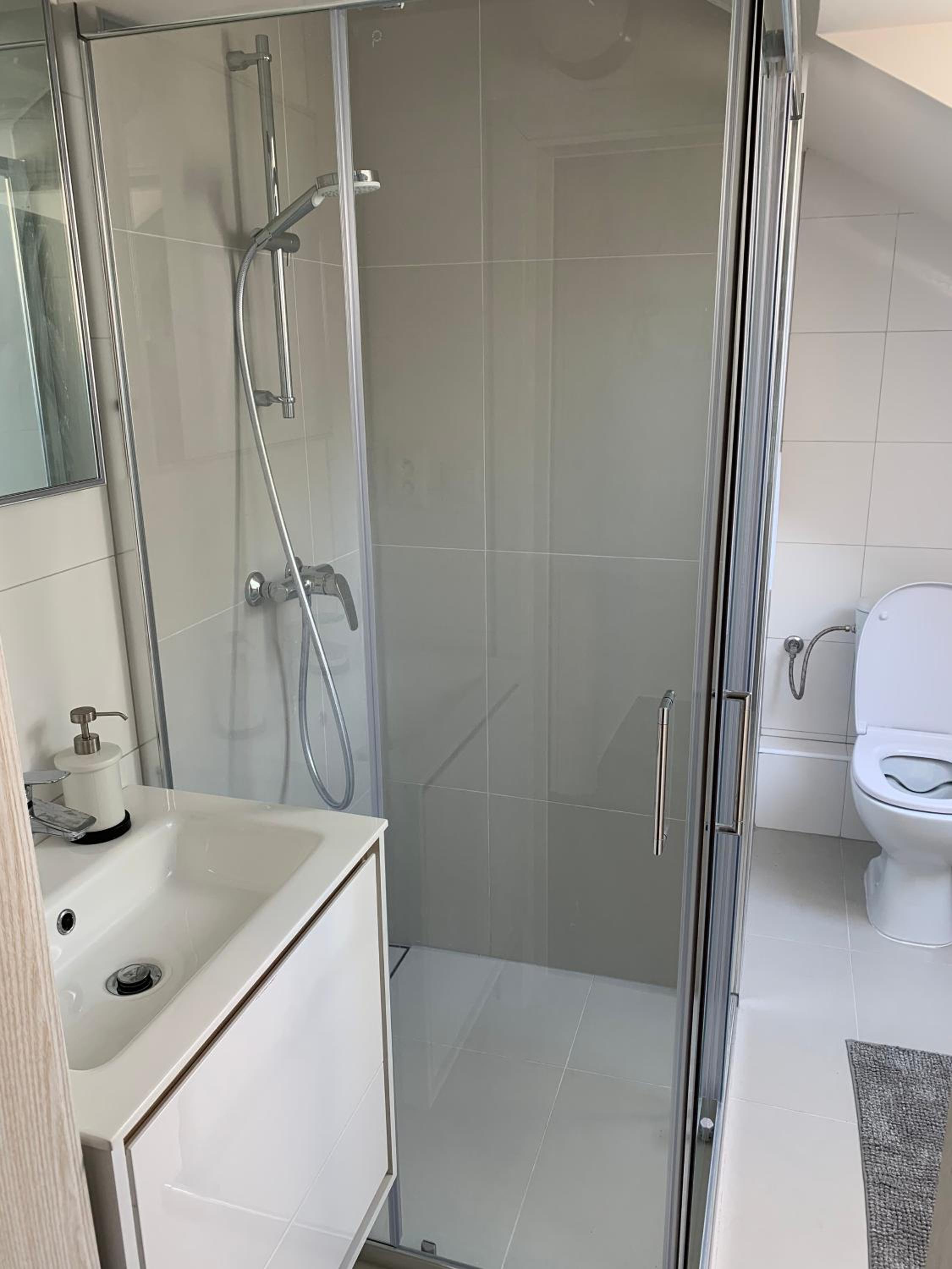One-Bedroom Suite - Photo 14