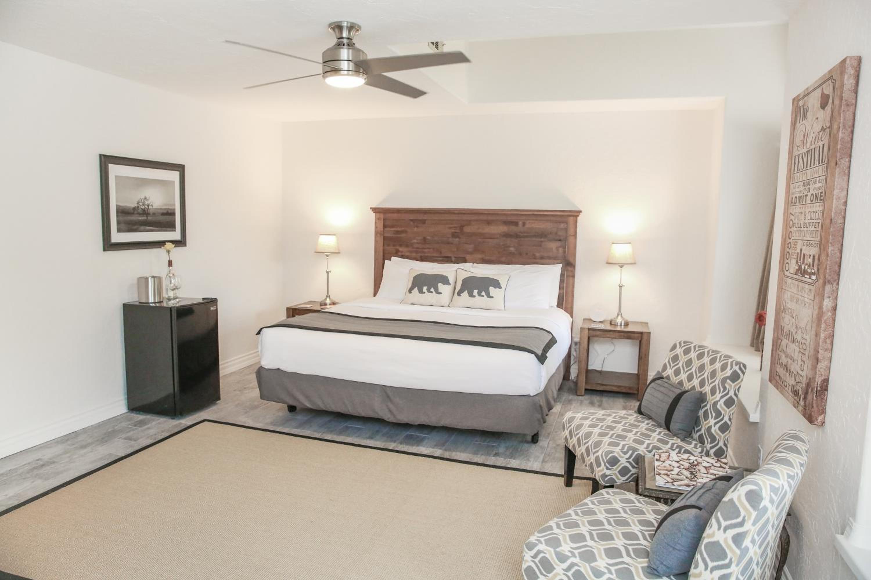 Deluxe King Room